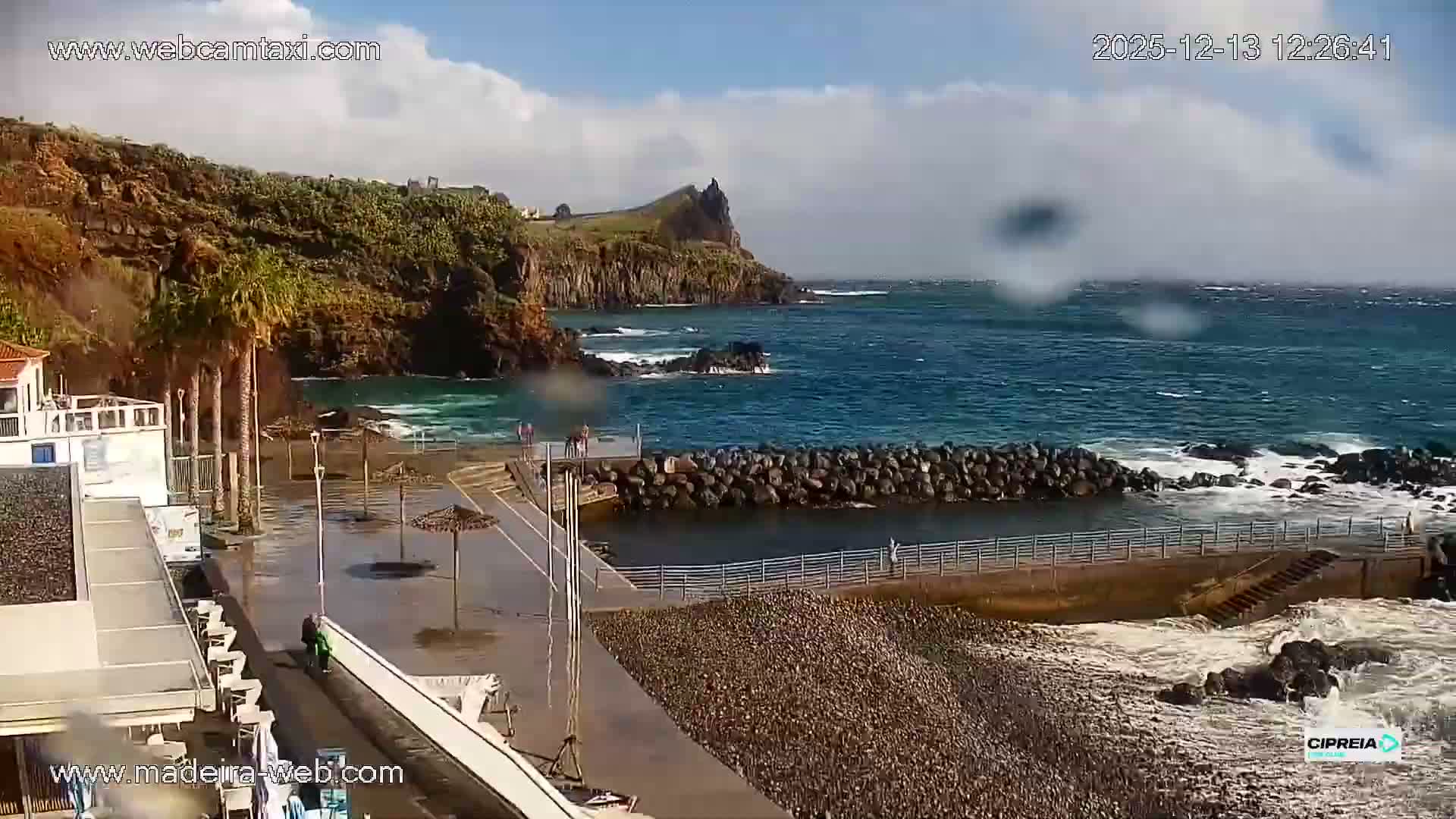 Canico, Praia dos Reis Magos Beach Live Cam, Caniço - Santa Cruz, Madeira, Portugal