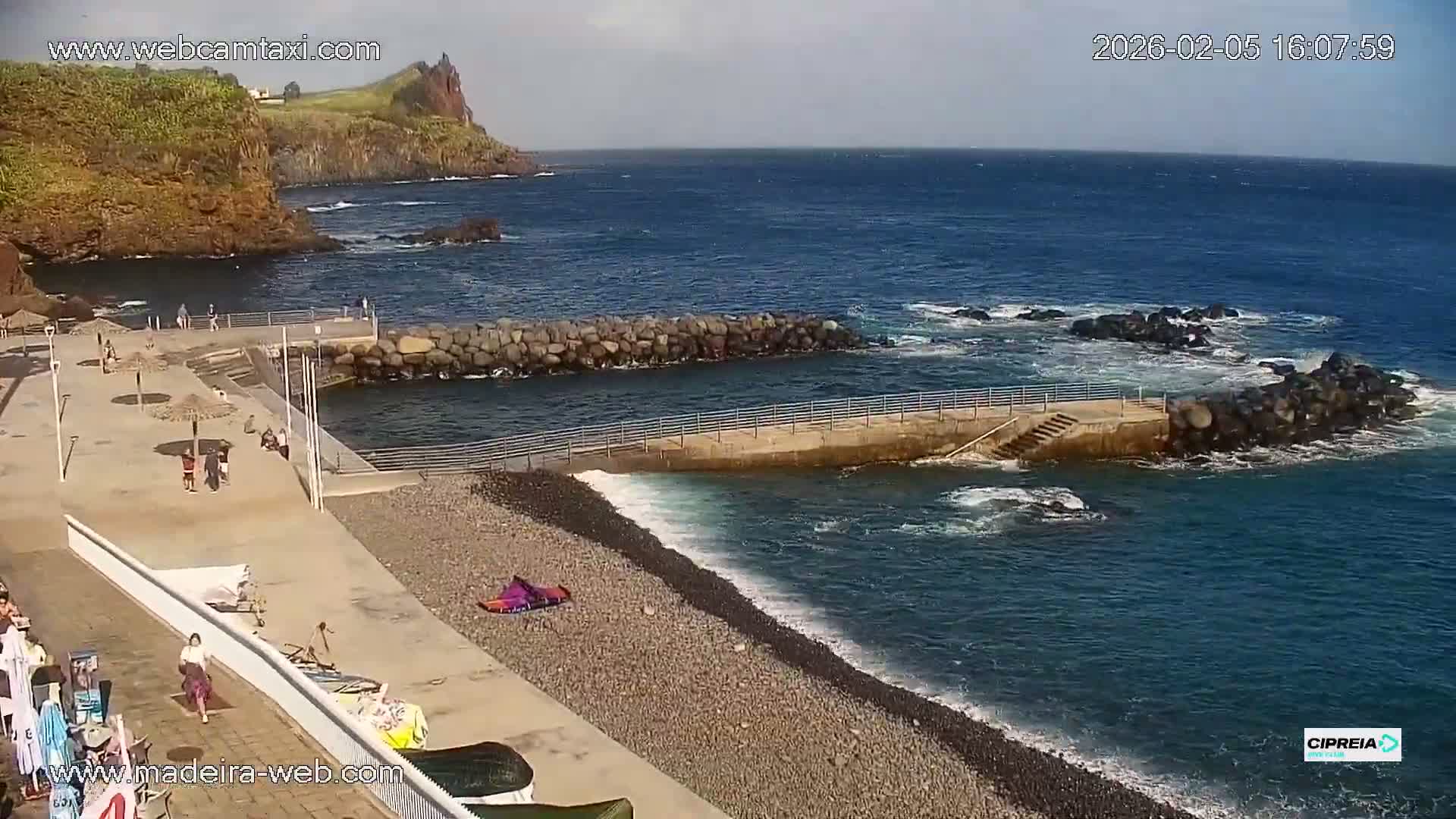 Canico, Praia dos Reis Magos Beach Live Cam, Caniço - Santa Cruz, Madeira, Portugal