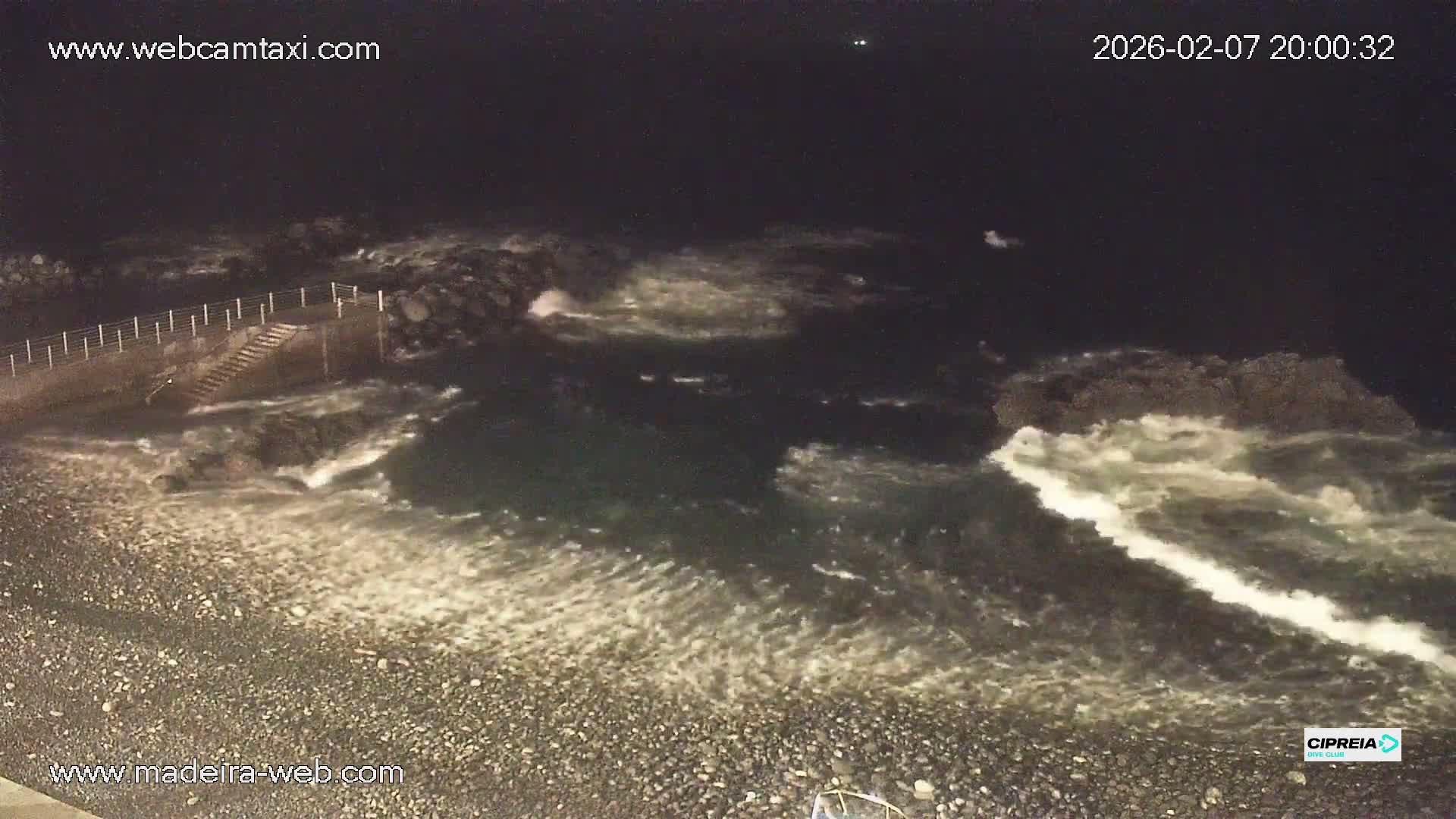Canico, Praia dos Reis Magos Beach Live Cam, Caniço - Santa Cruz, Madeira, Portugal