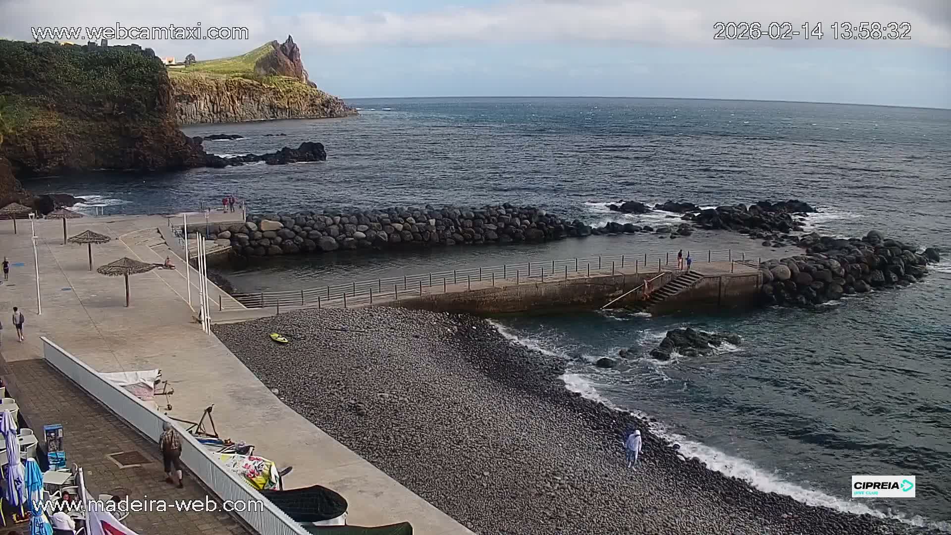 Canico, Praia dos Reis Magos Beach Live Cam, Caniço - Santa Cruz, Madeira, Portugal