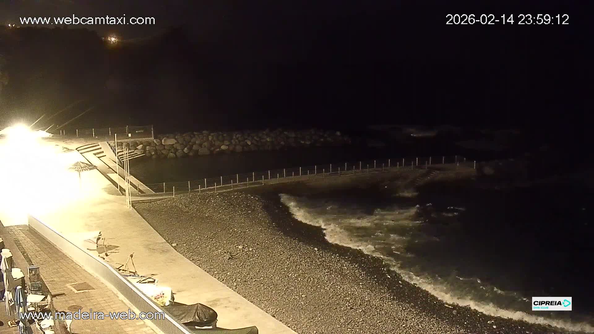 Canico, Praia dos Reis Magos Beach Live Cam, Caniço - Santa Cruz, Madeira, Portugal