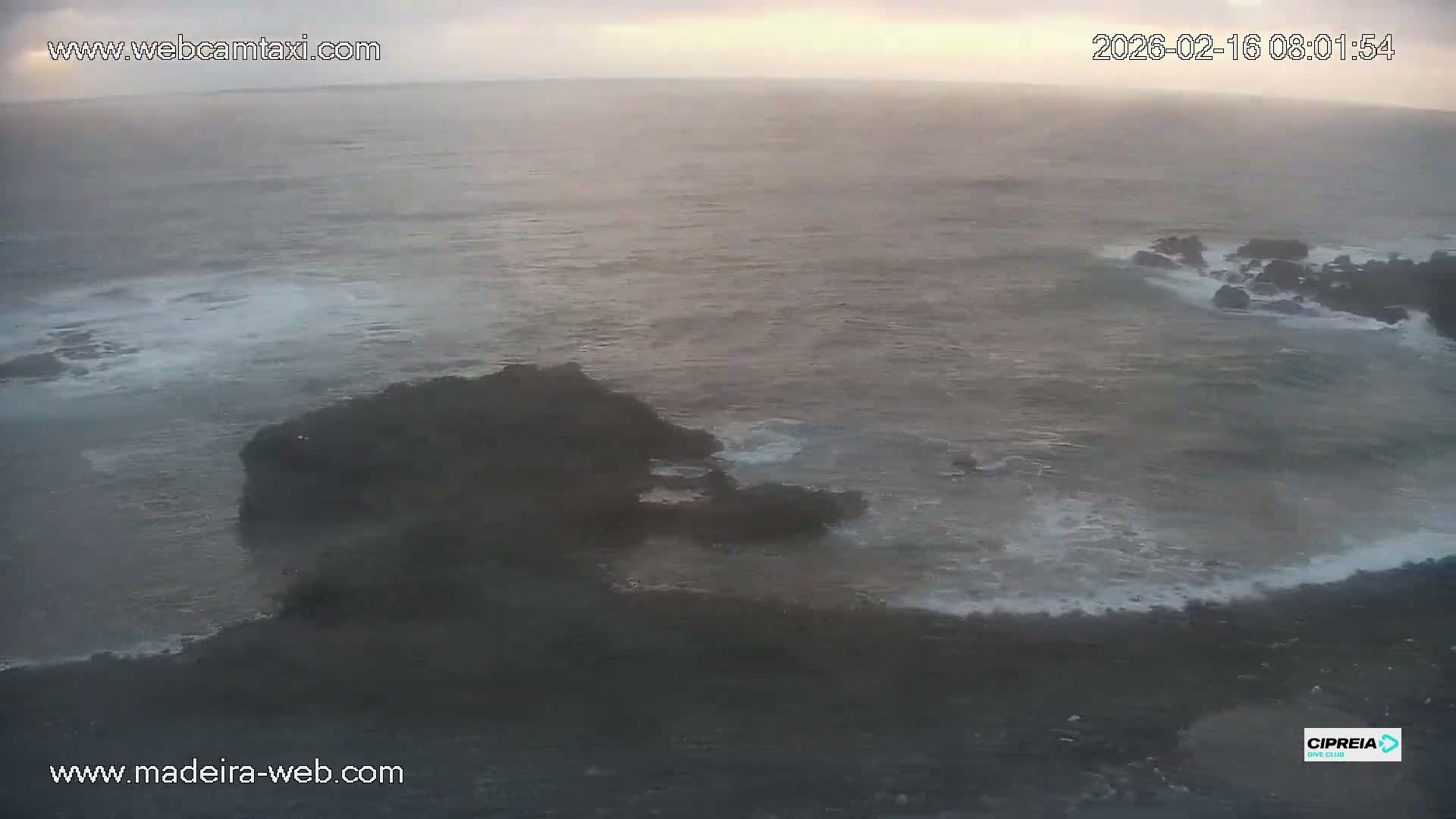 Canico, Praia dos Reis Magos Beach Live Cam, Caniço - Santa Cruz, Madeira, Portugal