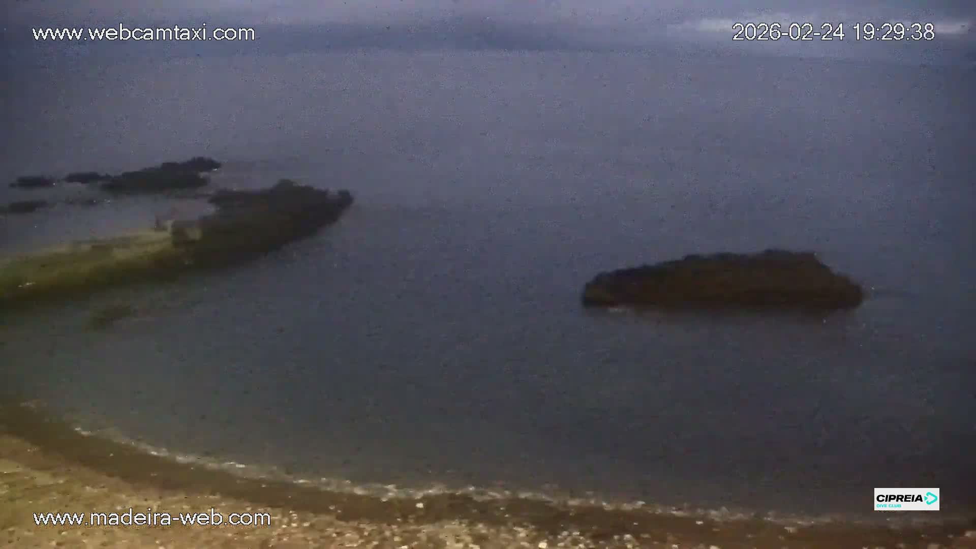 Canico, Praia dos Reis Magos Beach Live Cam, Caniço - Santa Cruz, Madeira, Portugal