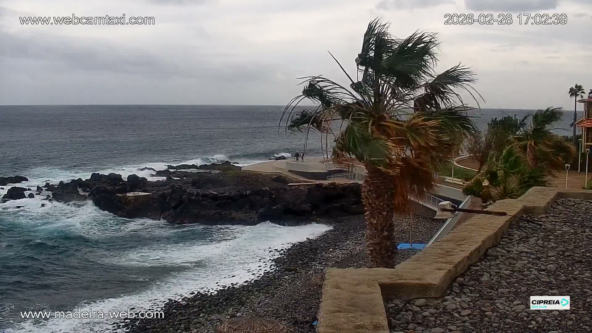 Canico, Praia dos Reis Magos Beach Live Cam, Caniço - Santa Cruz, Madeira, Portugal