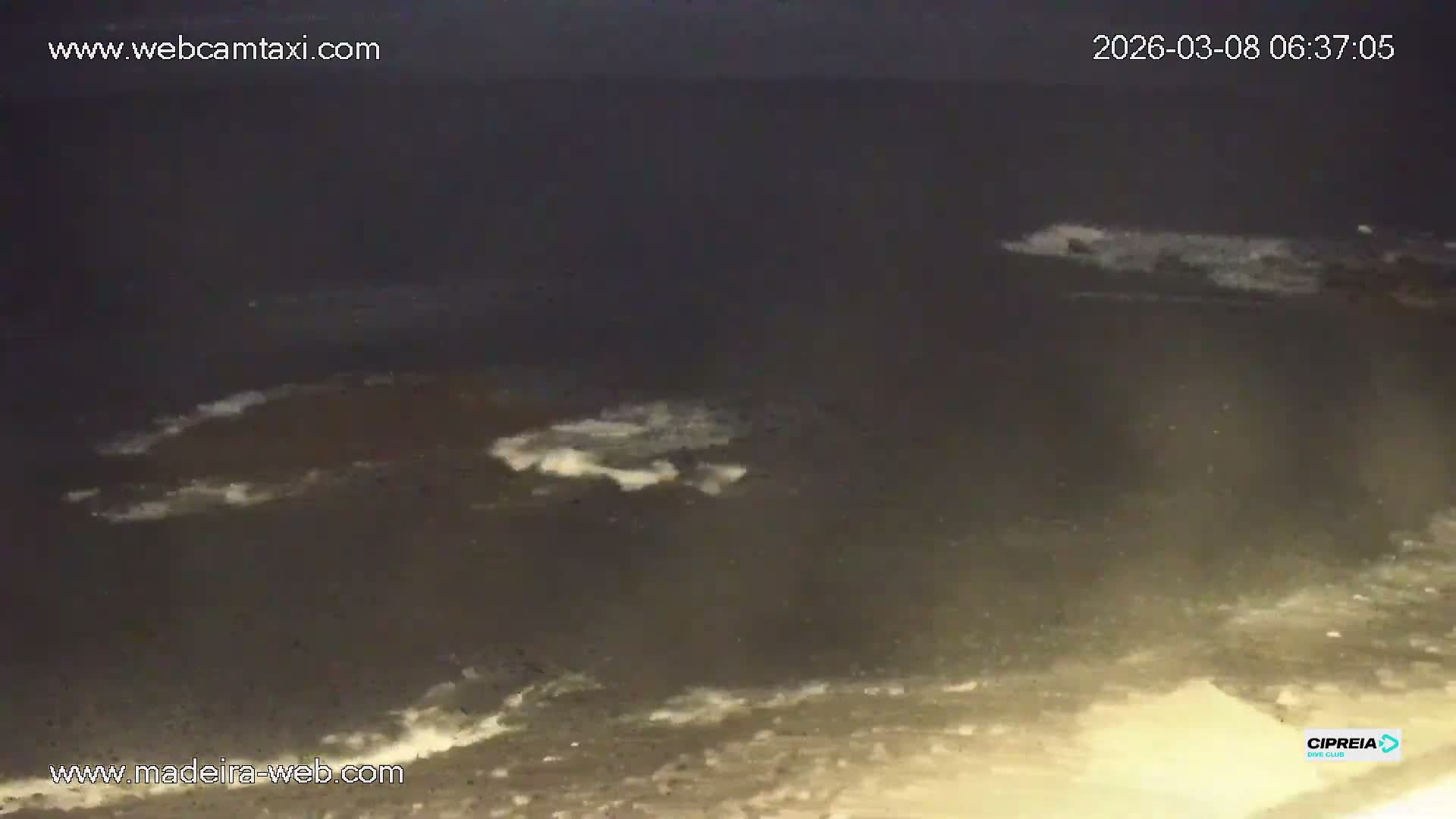 Canico, Praia dos Reis Magos Beach Live Cam, Caniço - Santa Cruz, Madeira, Portugal