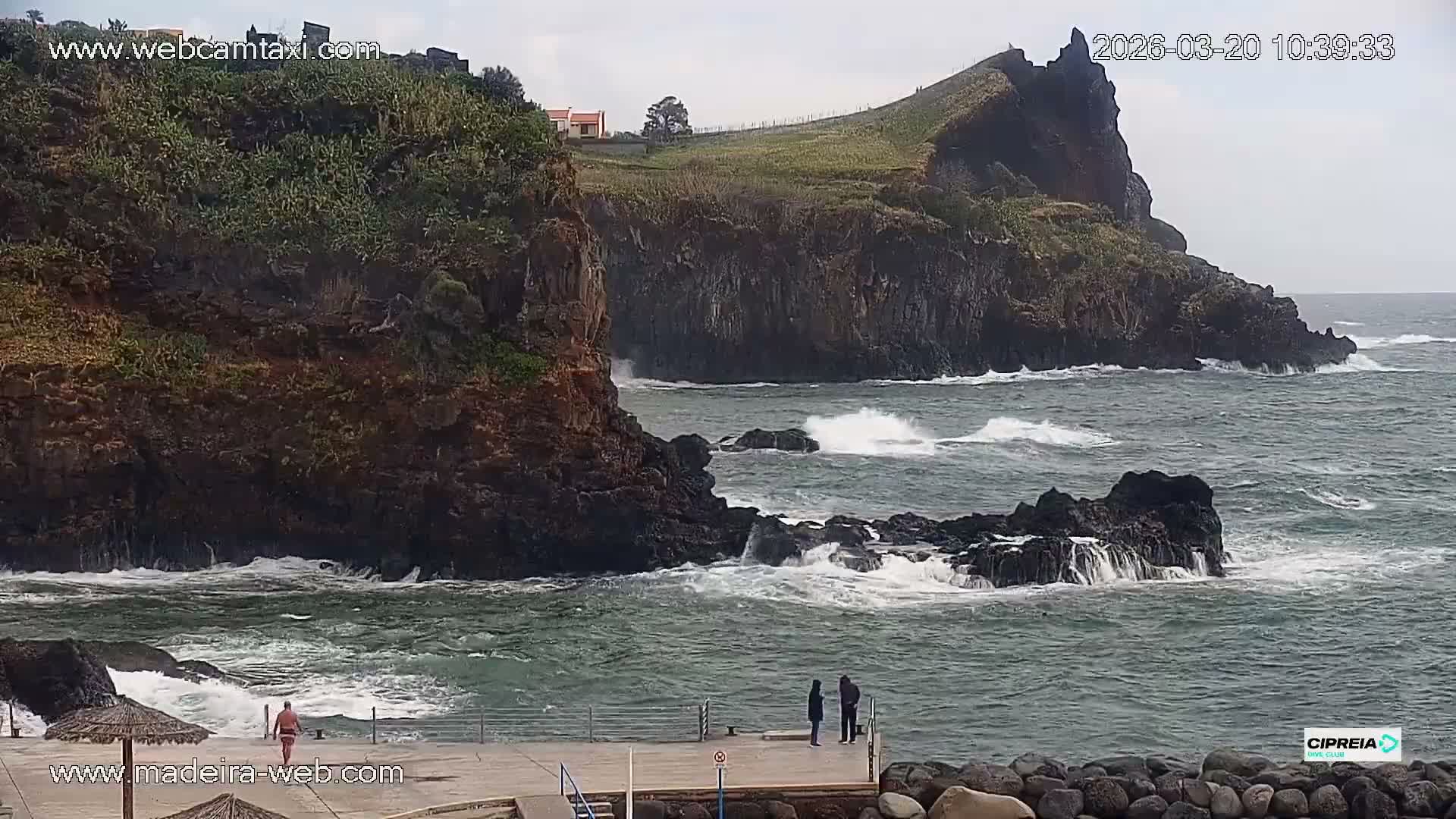 Canico, Praia dos Reis Magos Beach Live Cam, Caniço - Santa Cruz, Madeira, Portugal