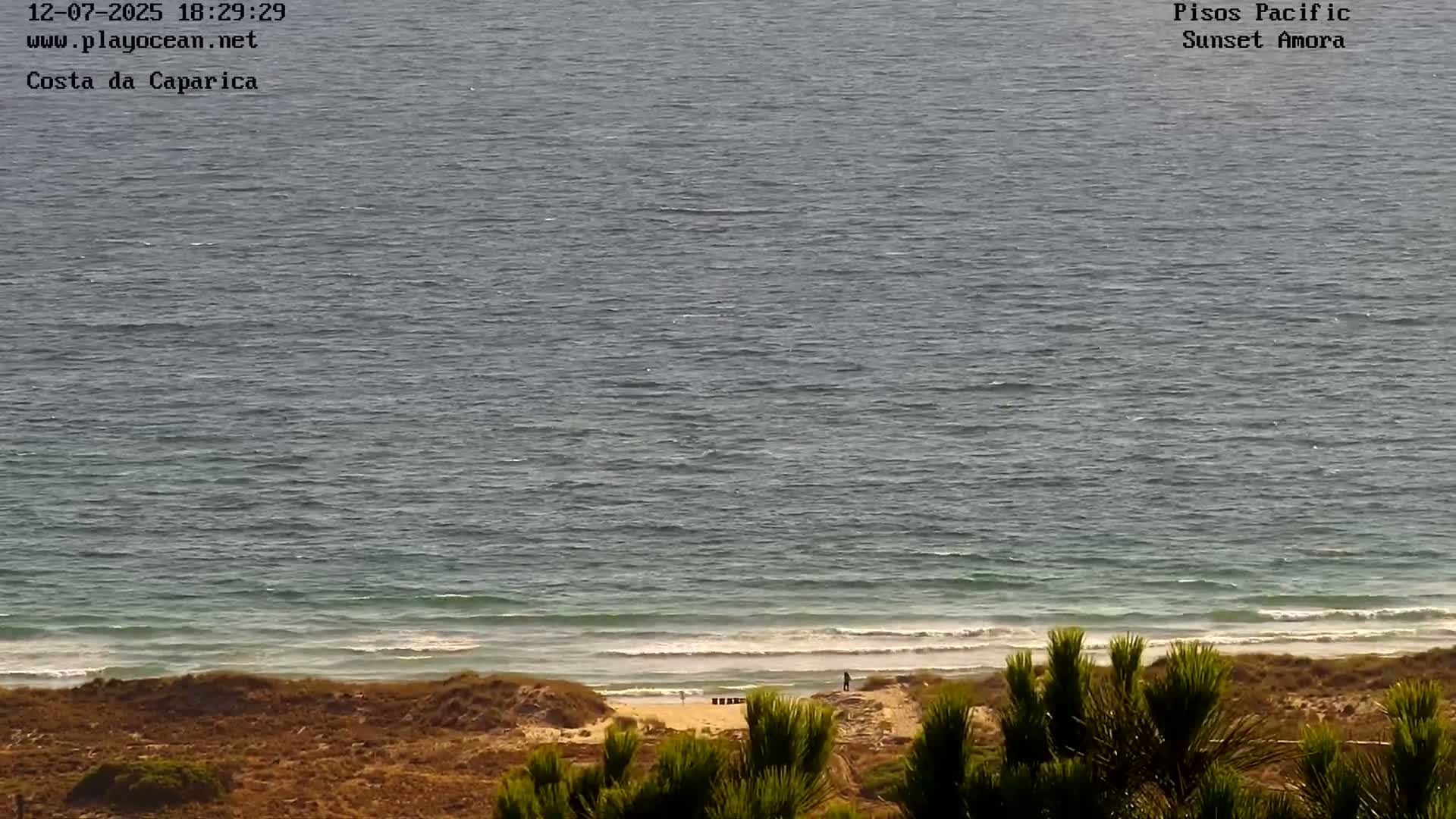 Costa da Caparica Coast Line & Atlantic Ocean Live Cam - Almada, Setubal, Lisbon, Portugal