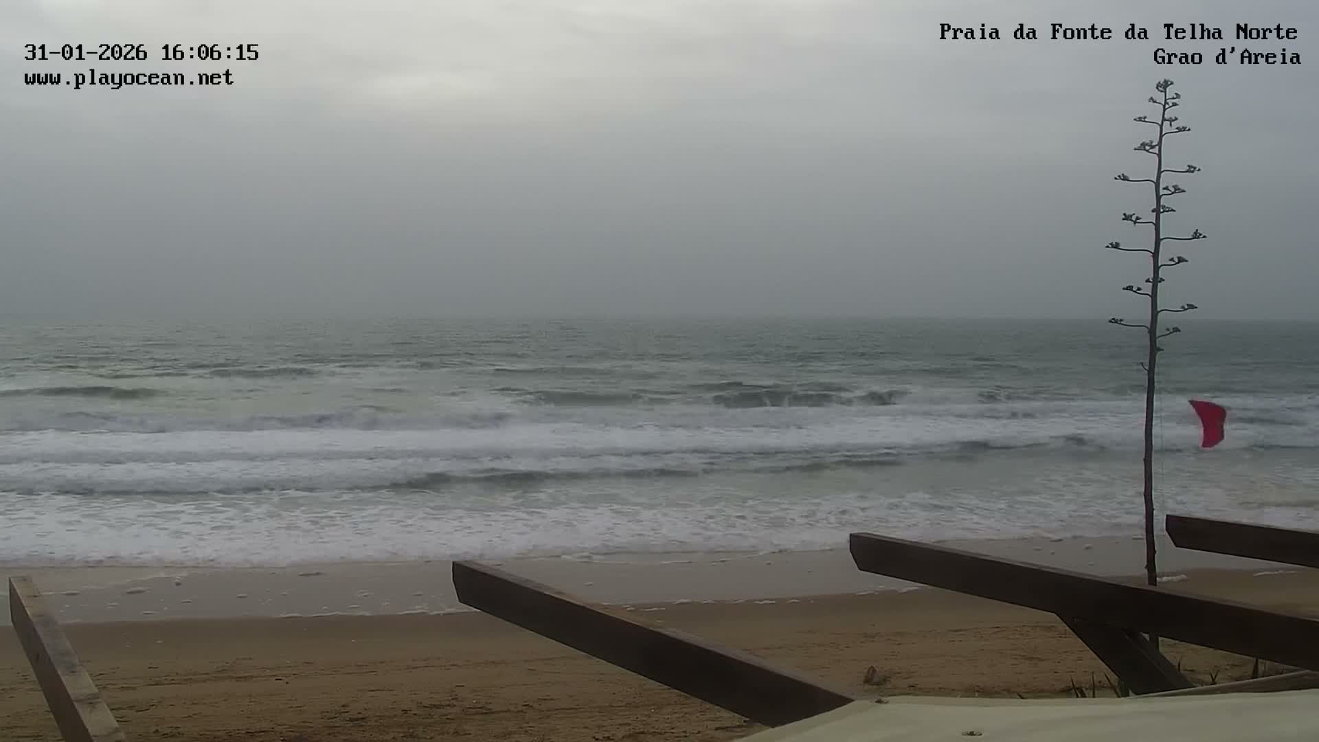 Praia da Fonte da Telha Beach, Costa de Caparica Live Cam - Almada, Setubal, Lisbon, Portugal