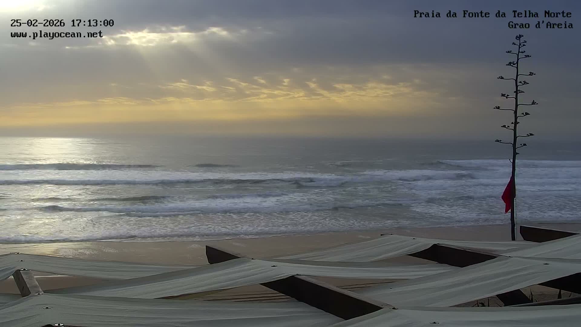 Praia da Fonte da Telha Beach, Costa de Caparica Live Cam - Almada, Setubal, Lisbon, Portugal
