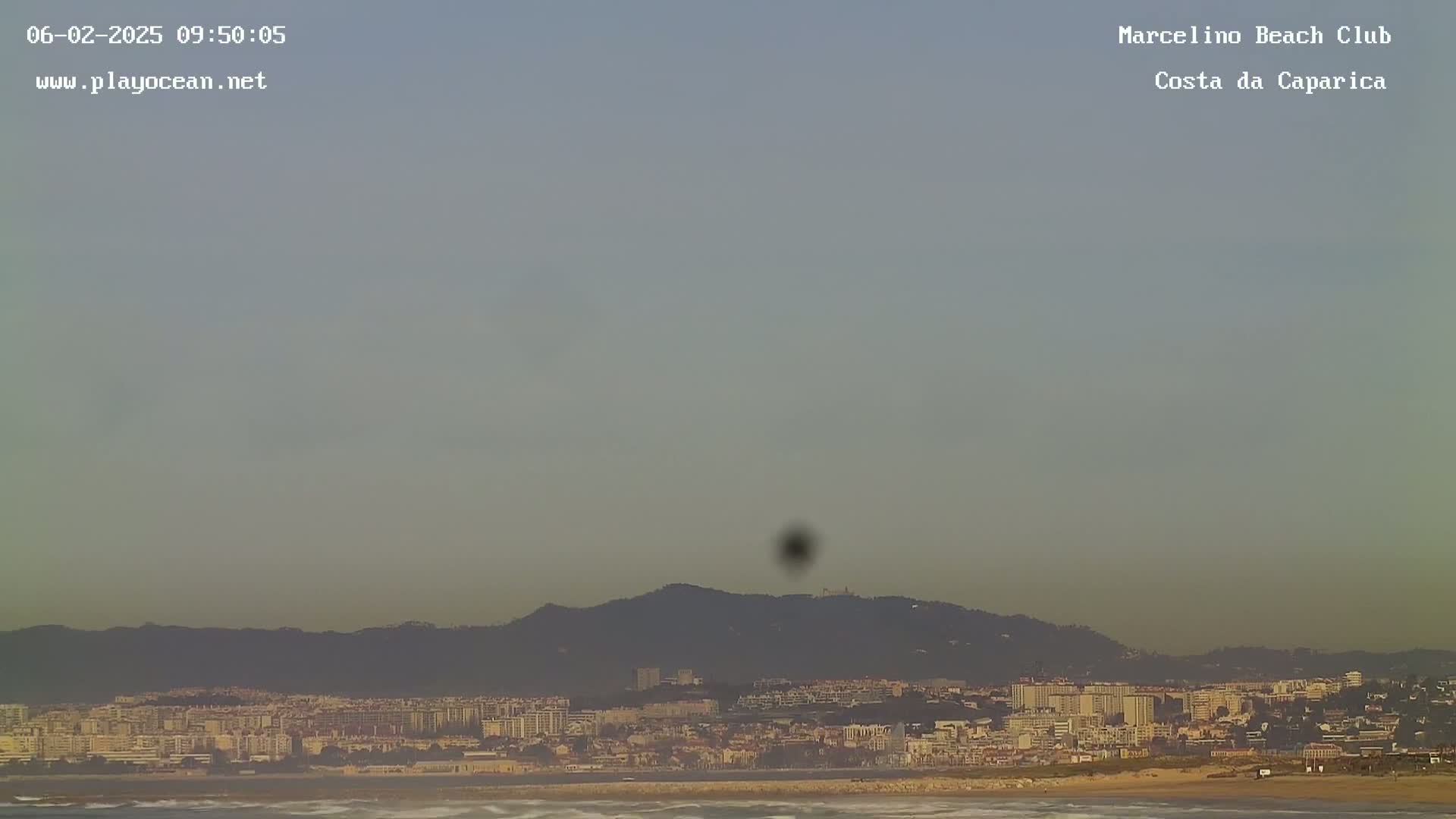  Praia de Santo Antonio Beach , Costa da Caparica Live Cam - Almada, Setubal, Portugal