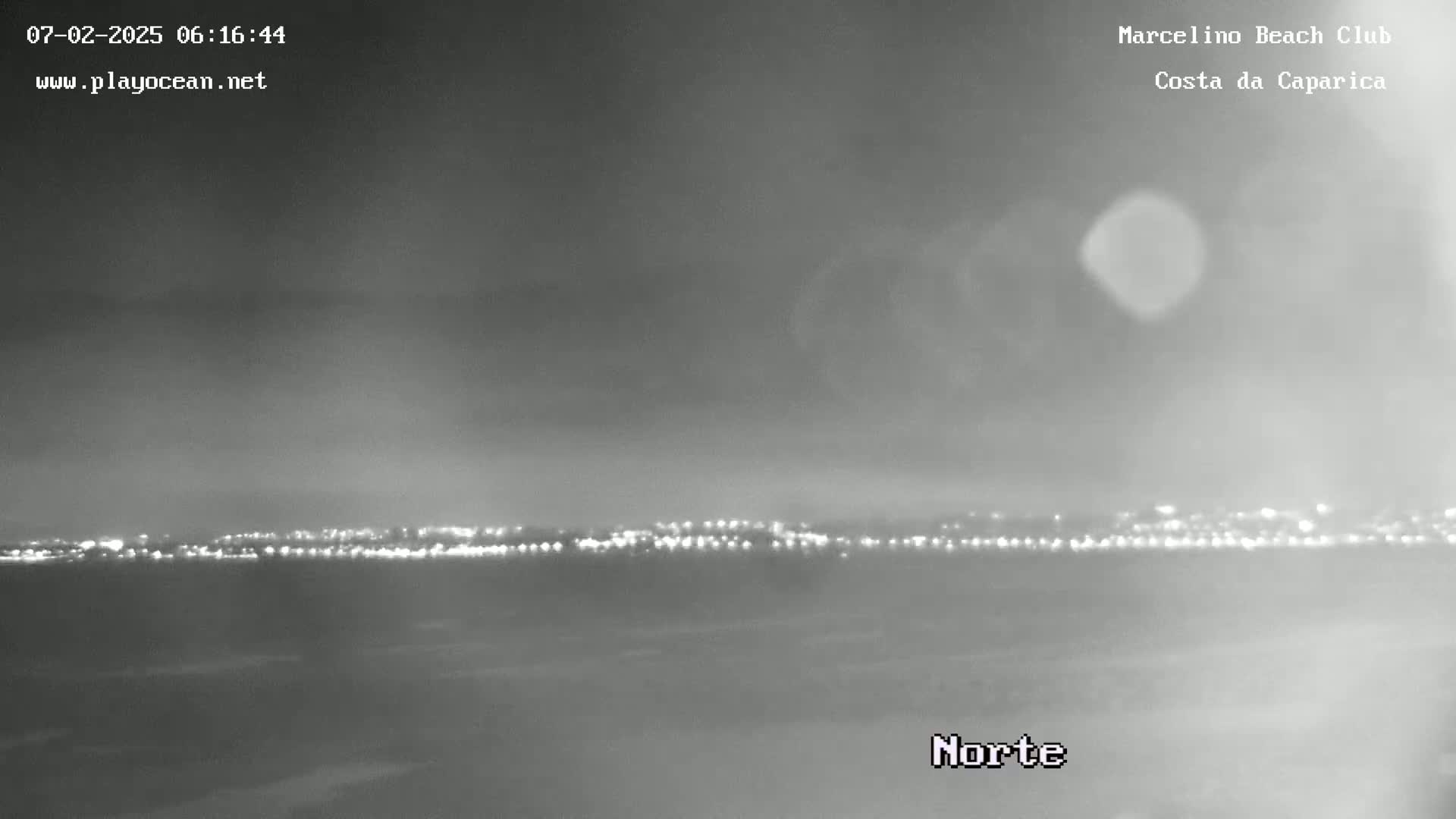  Praia de Santo Antonio Beach , Costa da Caparica Live Cam - Almada, Setubal, Portugal