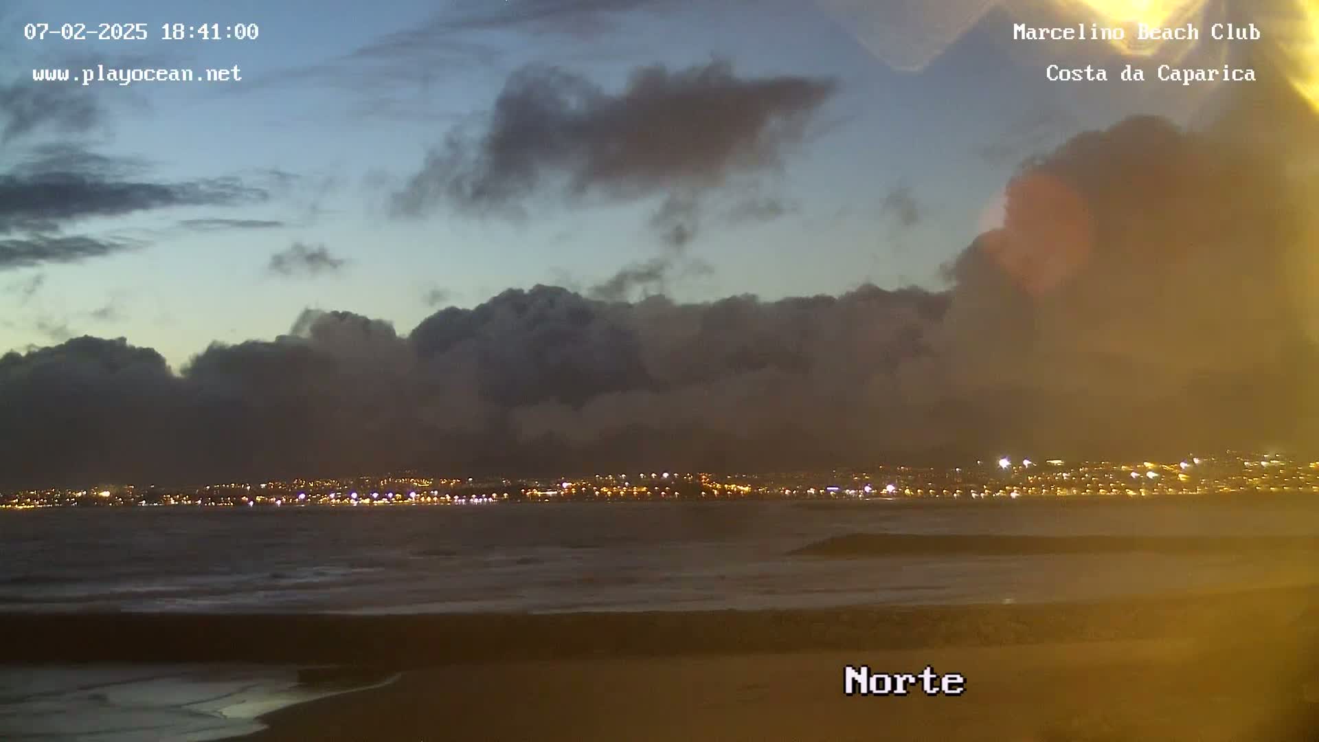  Praia de Santo Antonio Beach , Costa da Caparica Live Cam - Almada, Setubal, Portugal