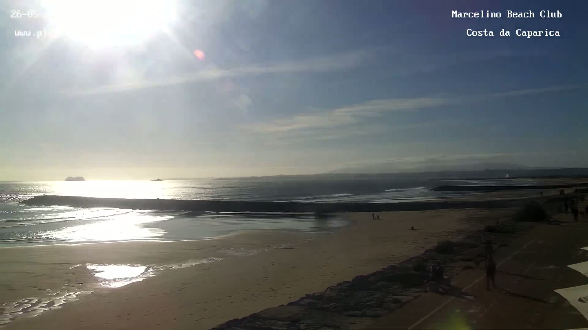 Praia de Santo Antonio Beach , Costa da Caparica Live Cam - Almada, Setubal, Lisbon,  Portugal