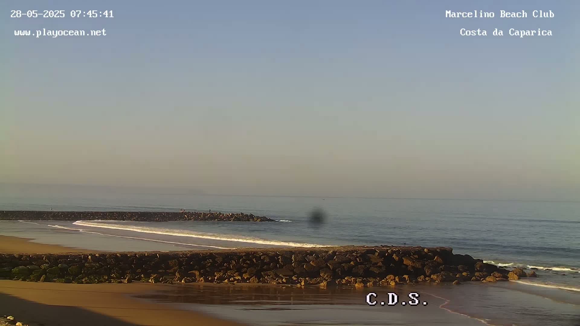 Praia de Santo Antonio Beach , Costa da Caparica Live Cam - Almada, Setubal, Lisbon,  Portugal