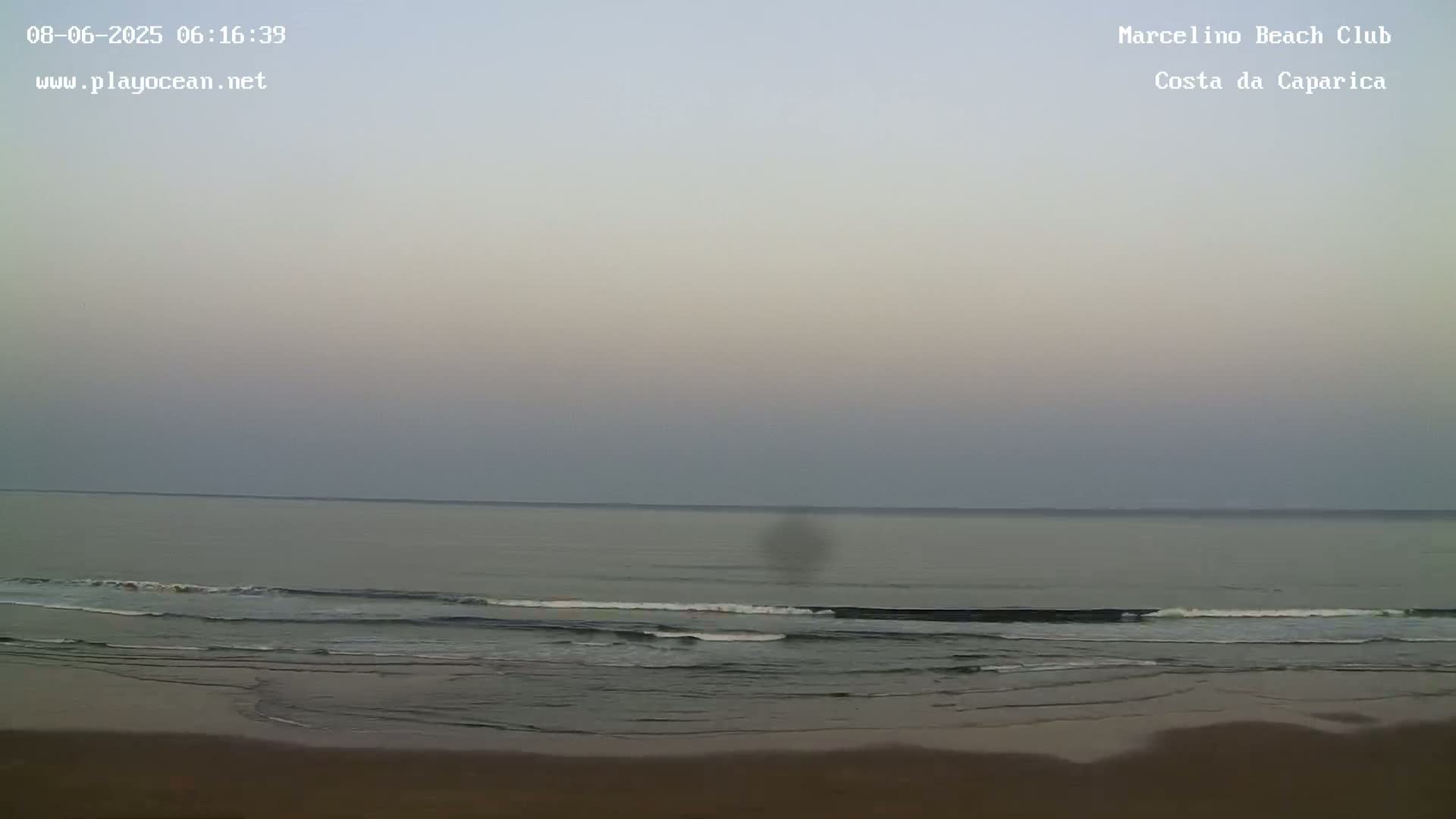 Praia de Santo Antonio Beach , Costa da Caparica Live Cam - Almada, Setubal, Lisbon,  Portugal