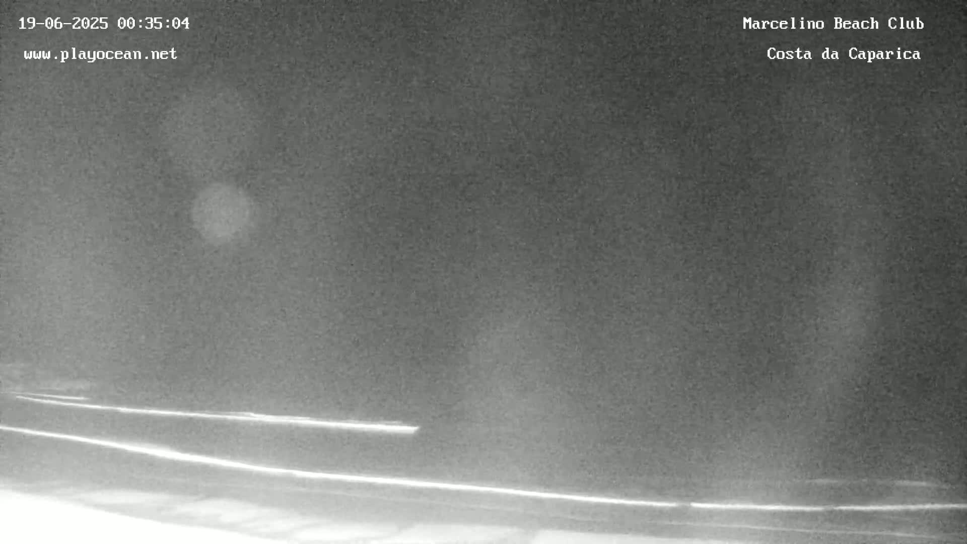 Praia de Santo Antonio Beach , Costa da Caparica Live Cam - Almada, Setubal, Lisbon,  Portugal