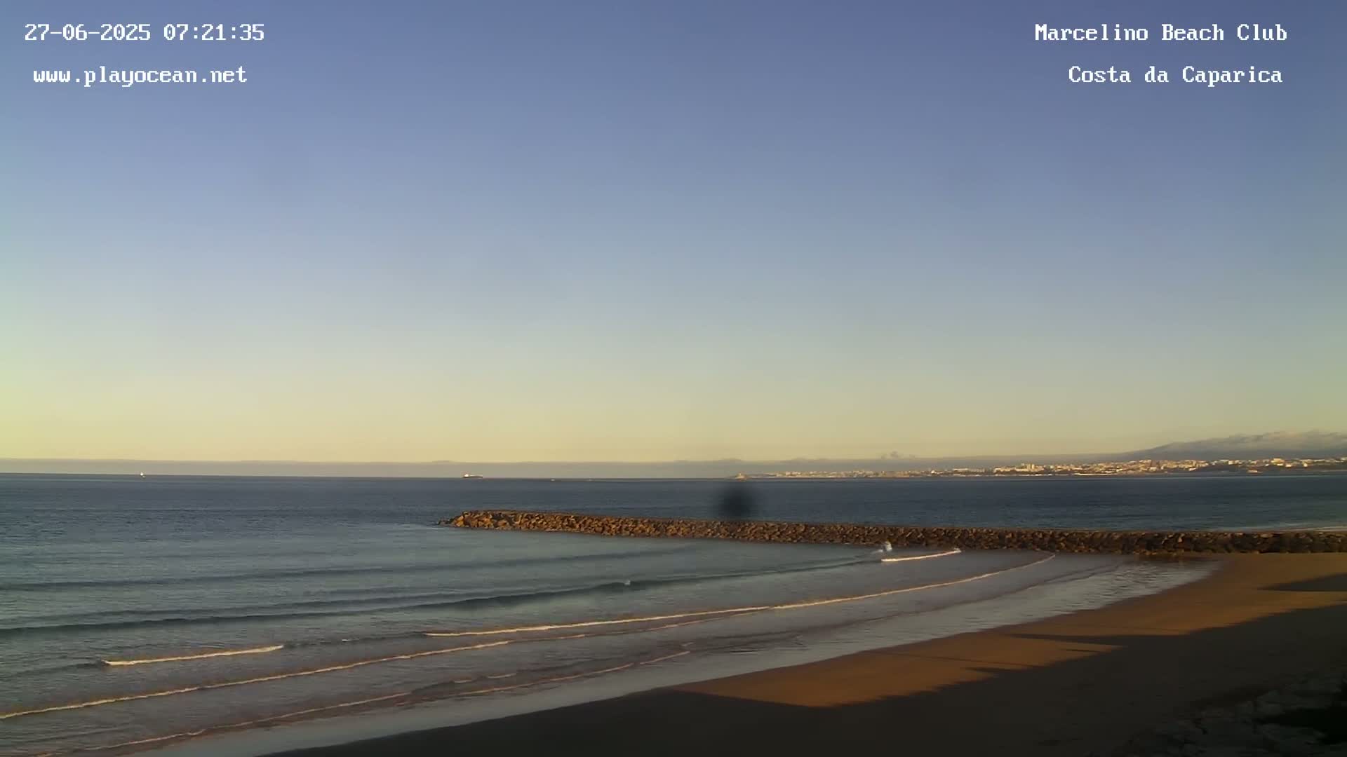 Praia de Santo Antonio Beach , Costa da Caparica Live Cam - Almada, Setubal, Lisbon,  Portugal