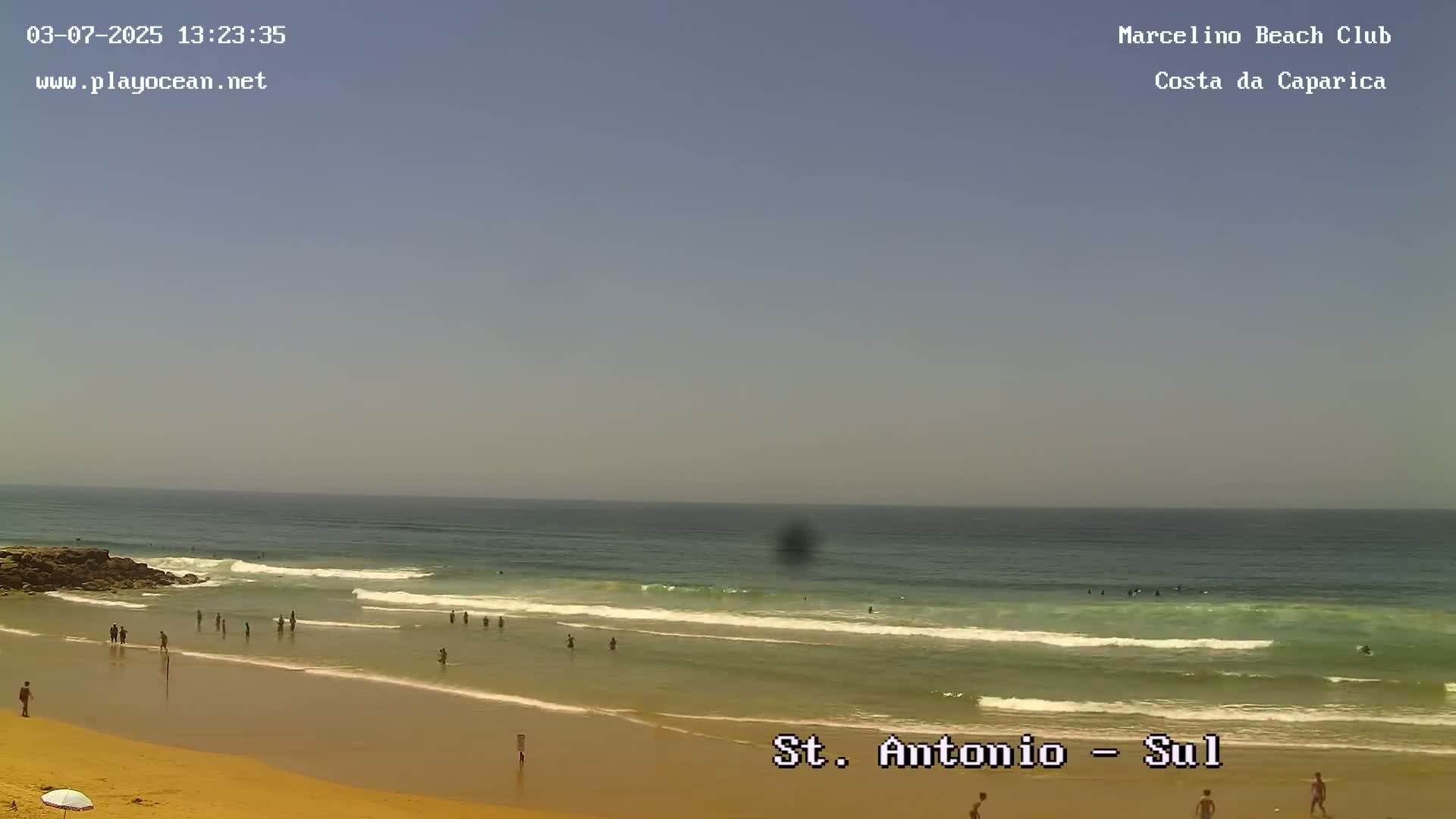 Praia de Santo Antonio Beach , Costa da Caparica Live Cam - Almada, Setubal, Lisbon,  Portugal
