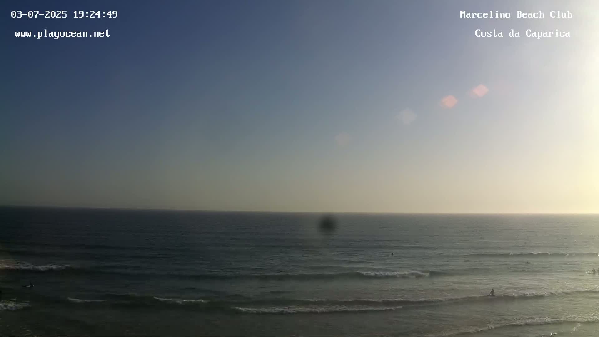 Praia de Santo Antonio Beach , Costa da Caparica Live Cam - Almada, Setubal, Lisbon,  Portugal