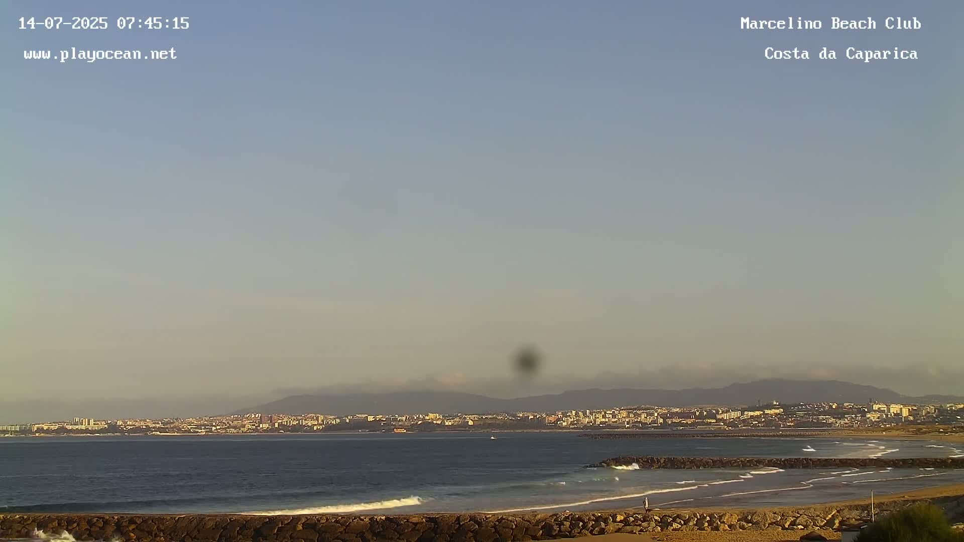 Praia de Santo Antonio Beach , Costa da Caparica Live Cam - Almada, Setubal, Lisbon,  Portugal