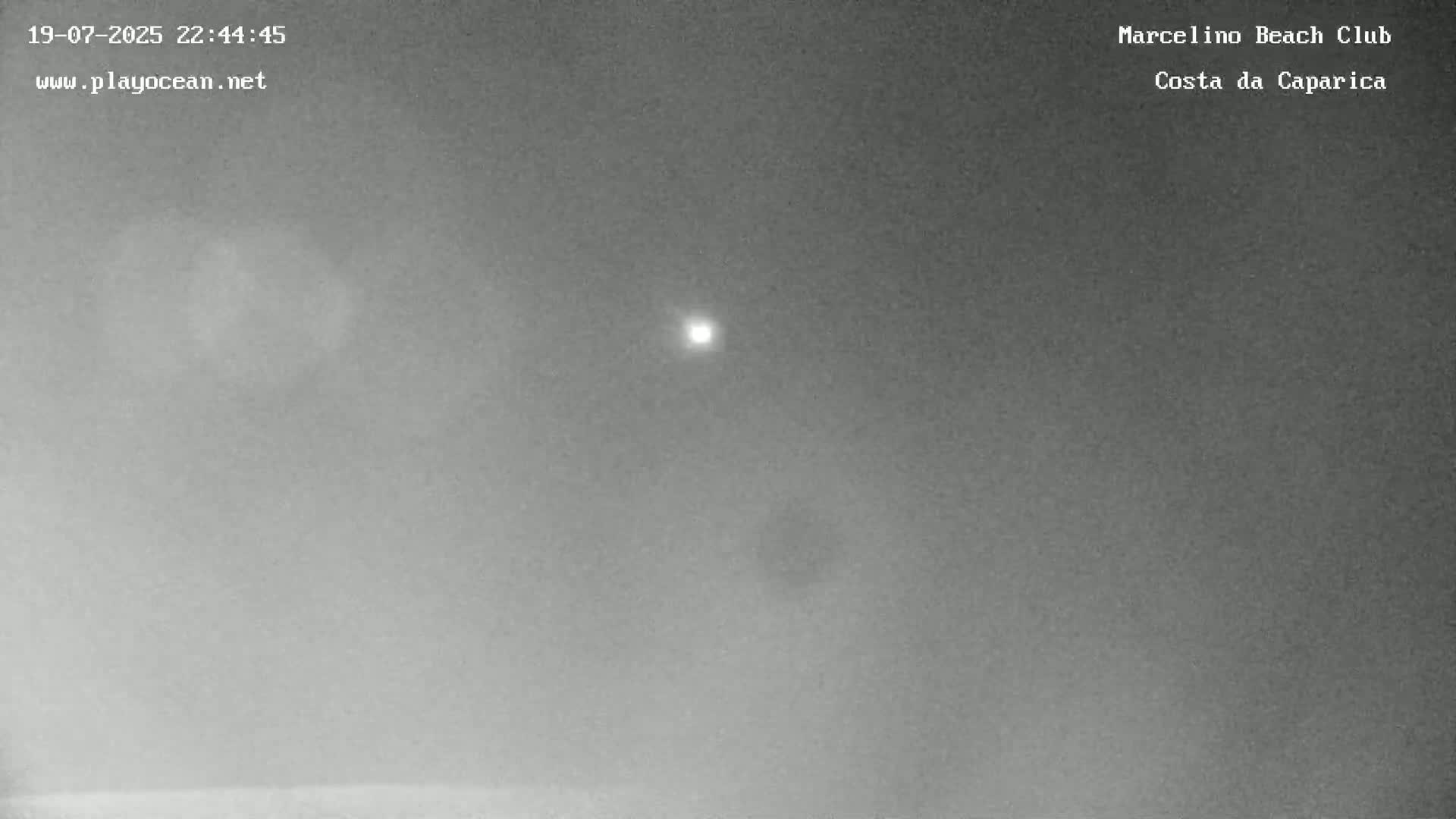 Praia de Santo Antonio Beach , Costa da Caparica Live Cam - Almada, Setubal, Lisbon,  Portugal