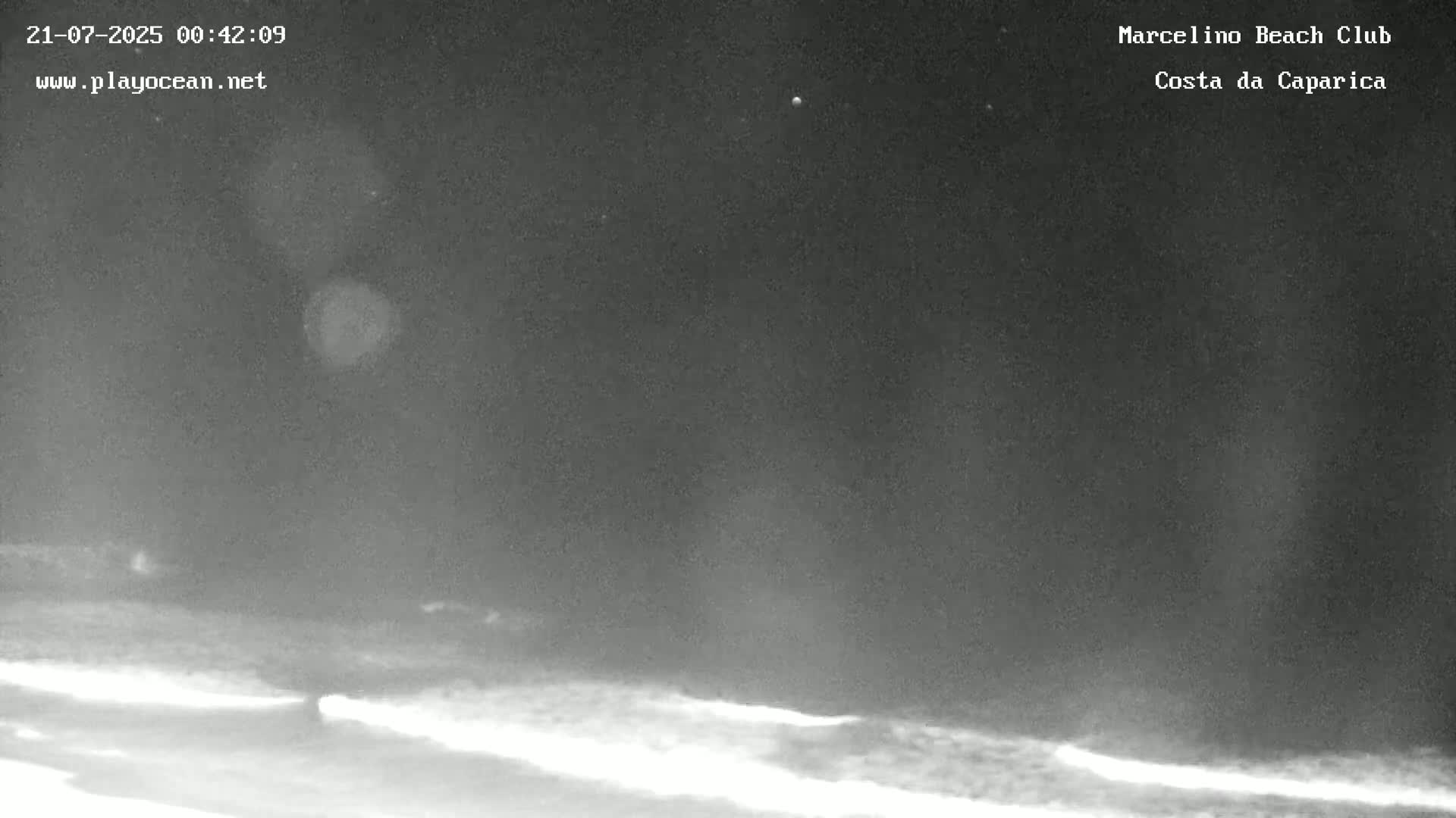 Praia de Santo Antonio Beach , Costa da Caparica Live Cam - Almada, Setubal, Lisbon,  Portugal