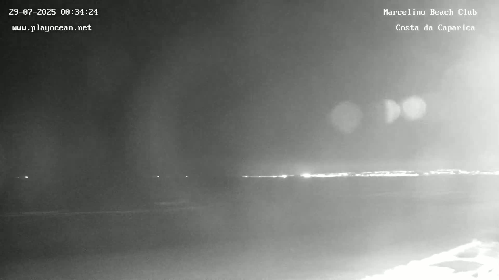 Praia de Santo Antonio Beach , Costa da Caparica Live Cam - Almada, Setubal, Lisbon,  Portugal