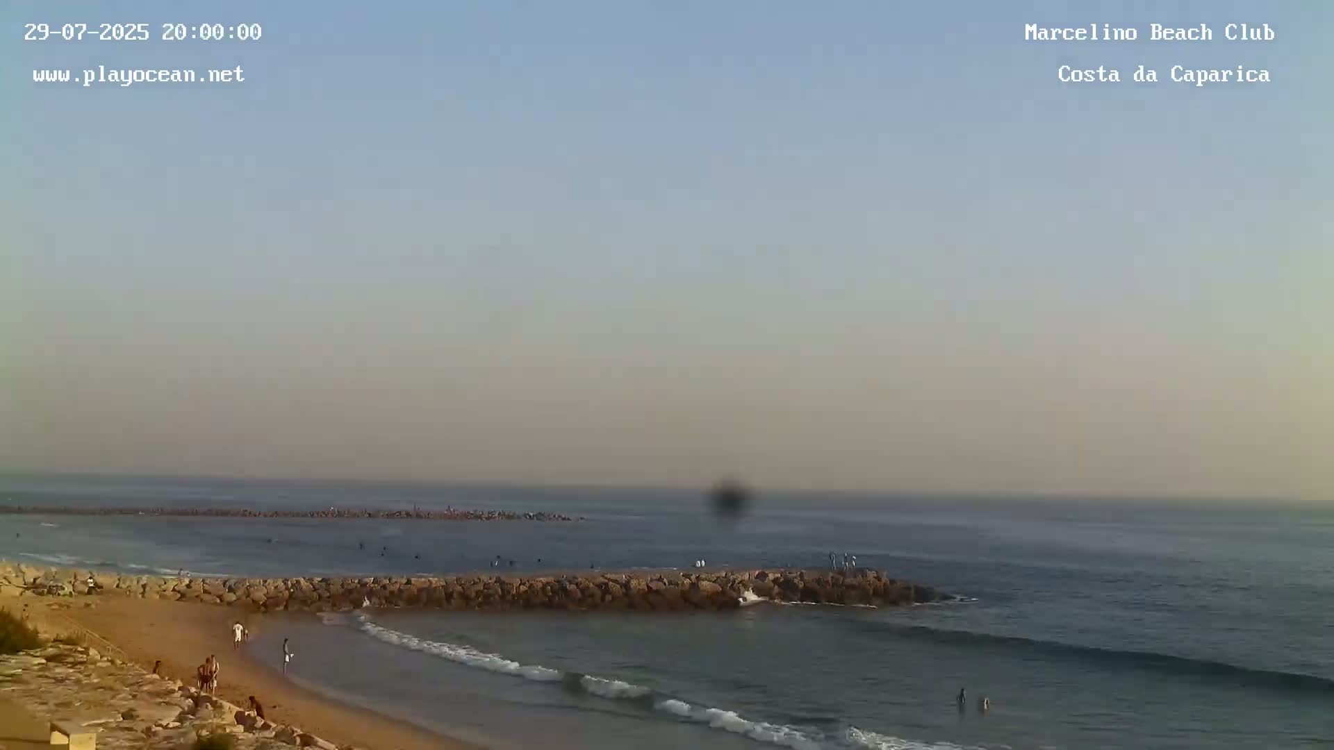 Praia de Santo Antonio Beach , Costa da Caparica Live Cam - Almada, Setubal, Lisbon,  Portugal