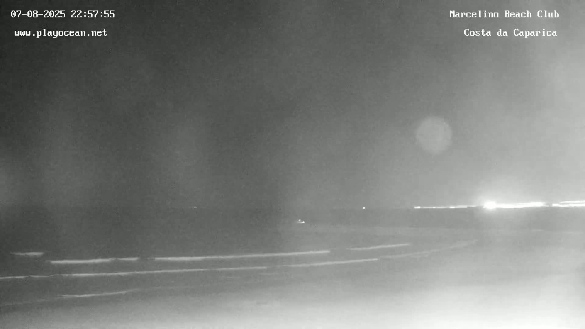 Praia de Santo Antonio Beach , Costa da Caparica Live Cam - Almada, Setubal, Lisbon,  Portugal