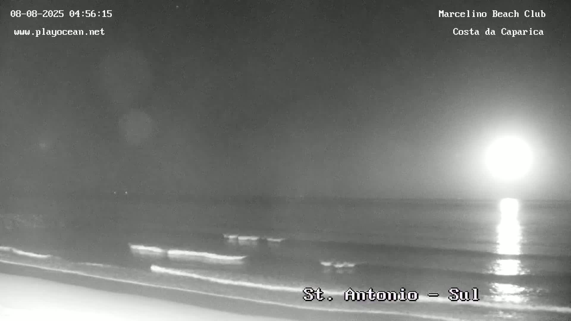 Praia de Santo Antonio Beach , Costa da Caparica Live Cam - Almada, Setubal, Lisbon,  Portugal
