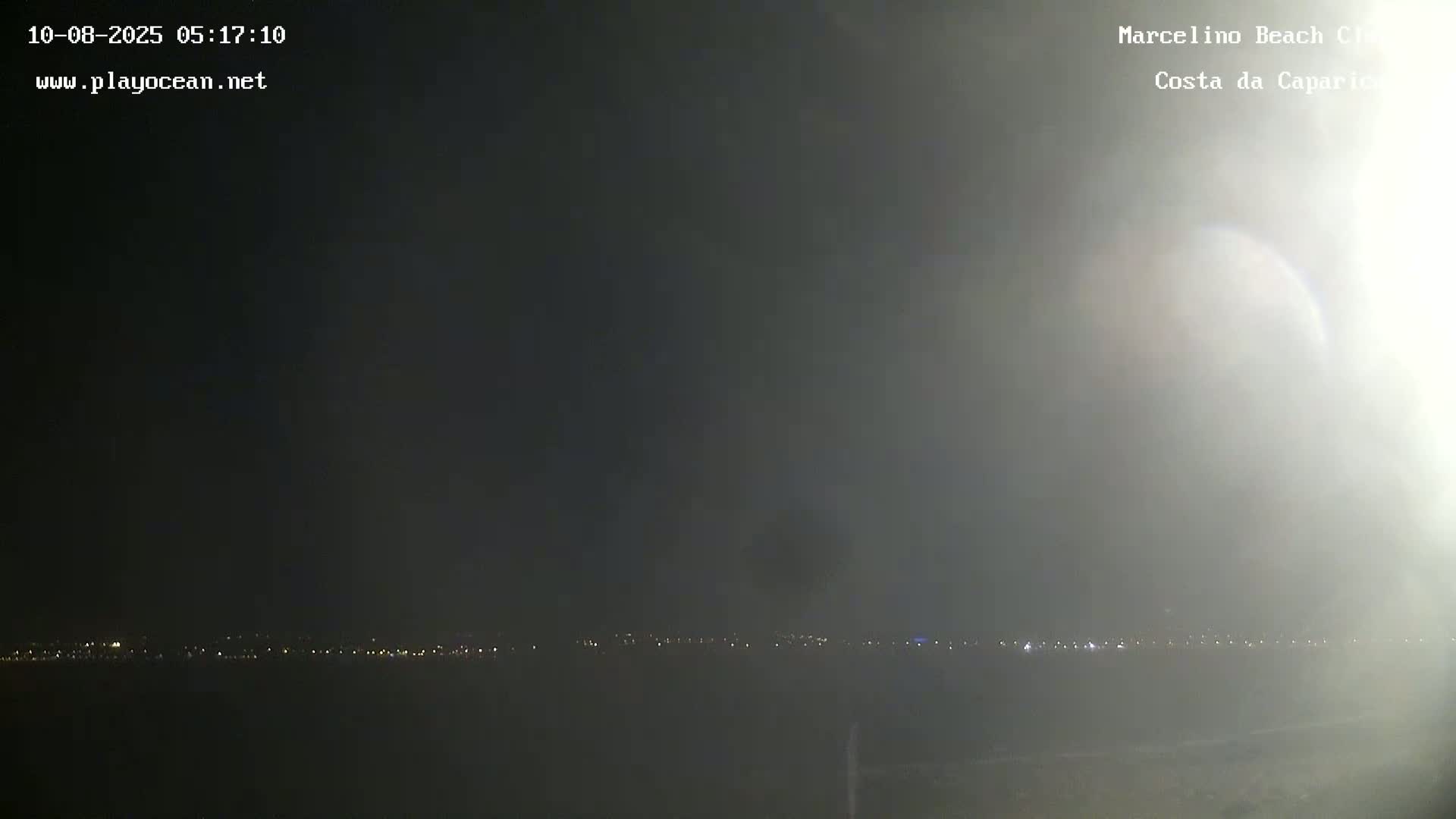 Praia de Santo Antonio Beach , Costa da Caparica Live Cam - Almada, Setubal, Lisbon,  Portugal
