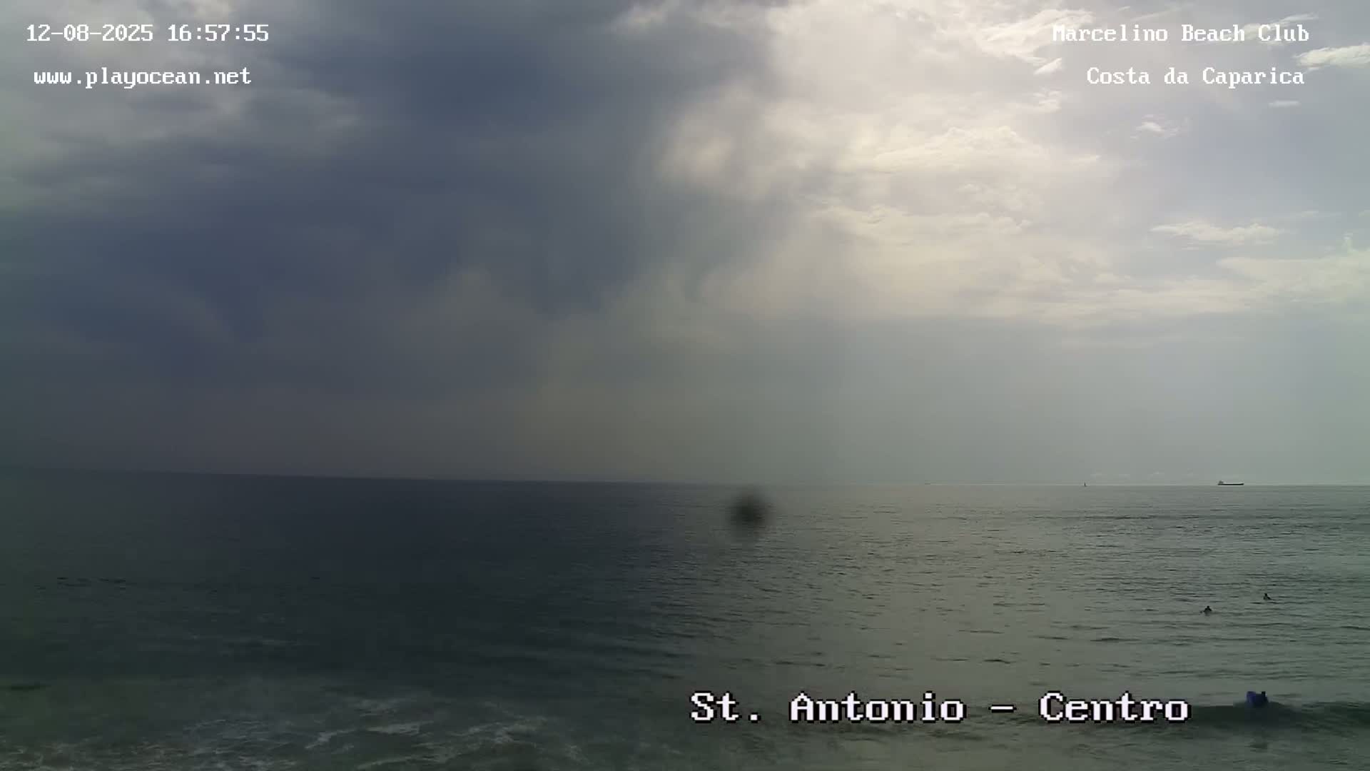 Praia de Santo Antonio Beach , Costa da Caparica Live Cam - Almada, Setubal, Lisbon,  Portugal