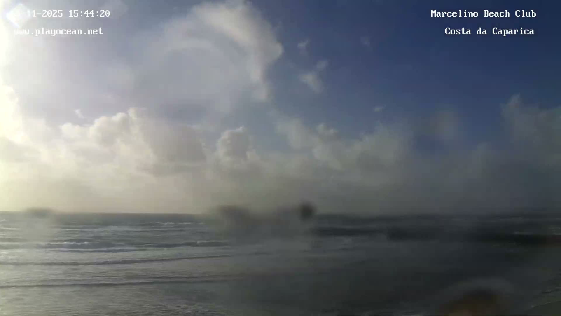 Praia de Santo Antonio Beach , Costa da Caparica Live Cam - Almada, Setubal, Lisbon,  Portugal
