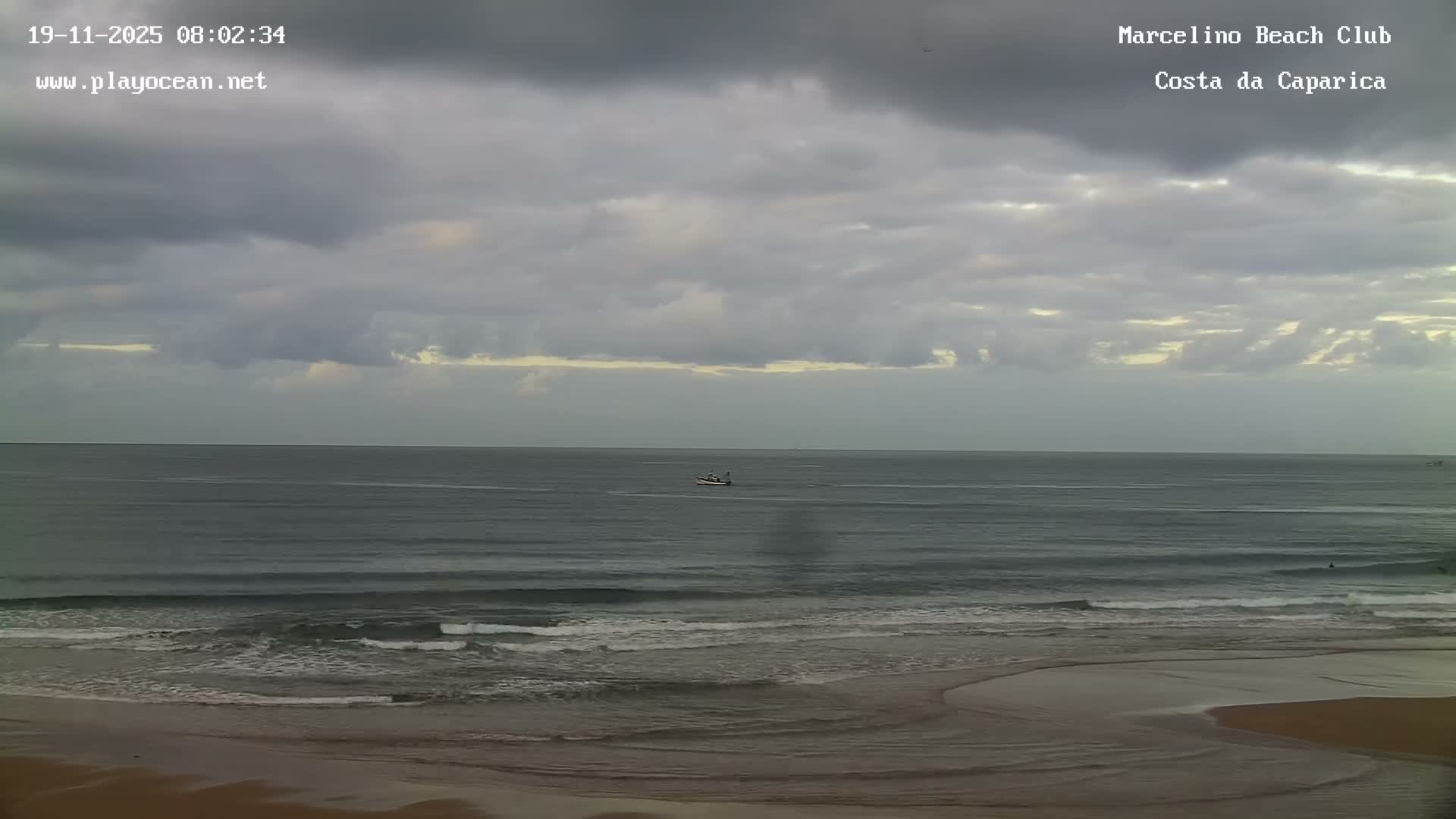 Praia de Santo Antonio Beach , Costa da Caparica Live Cam - Almada, Setubal, Lisbon,  Portugal