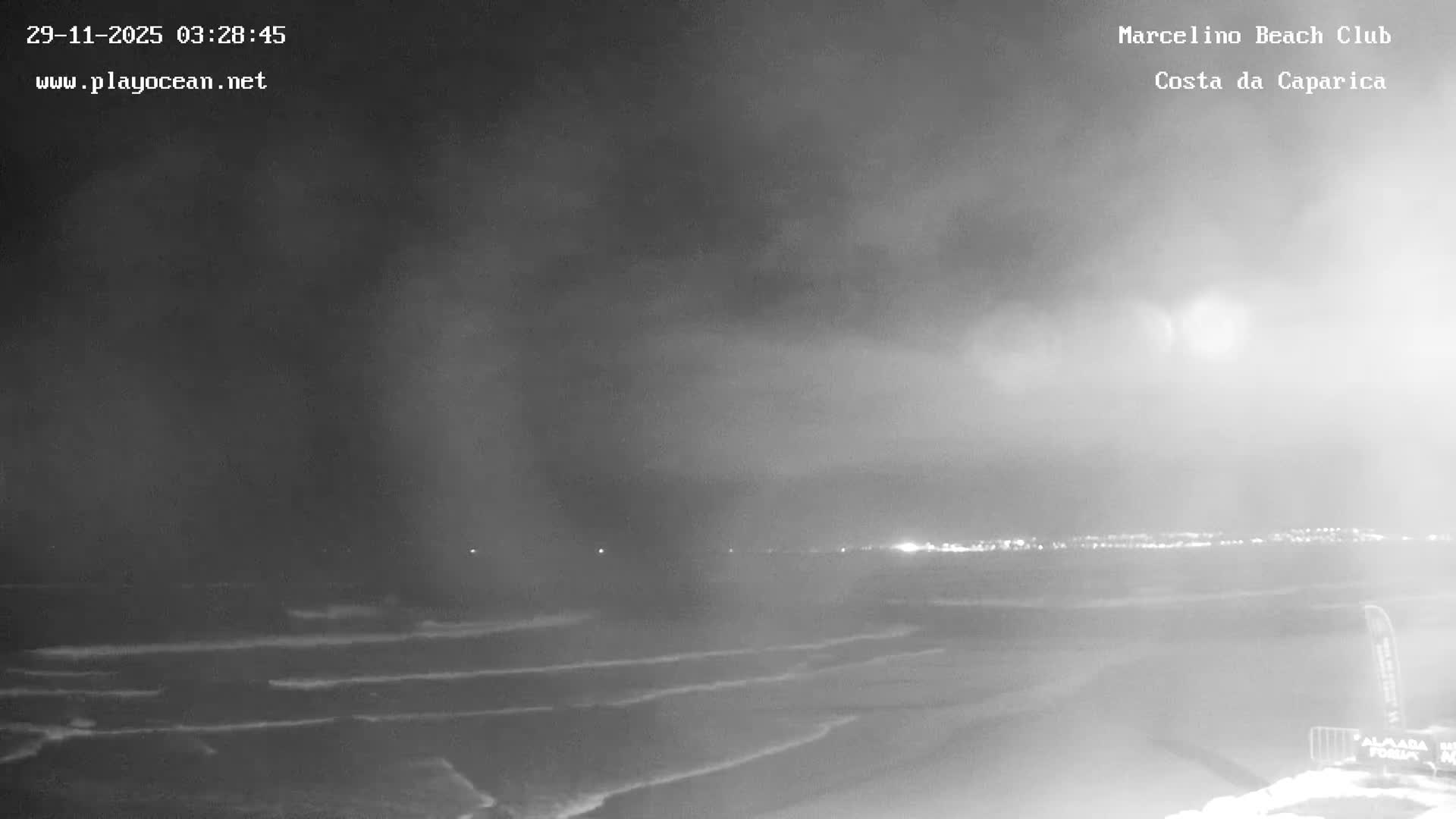Praia de Santo Antonio Beach , Costa da Caparica Live Cam - Almada, Setubal, Lisbon,  Portugal