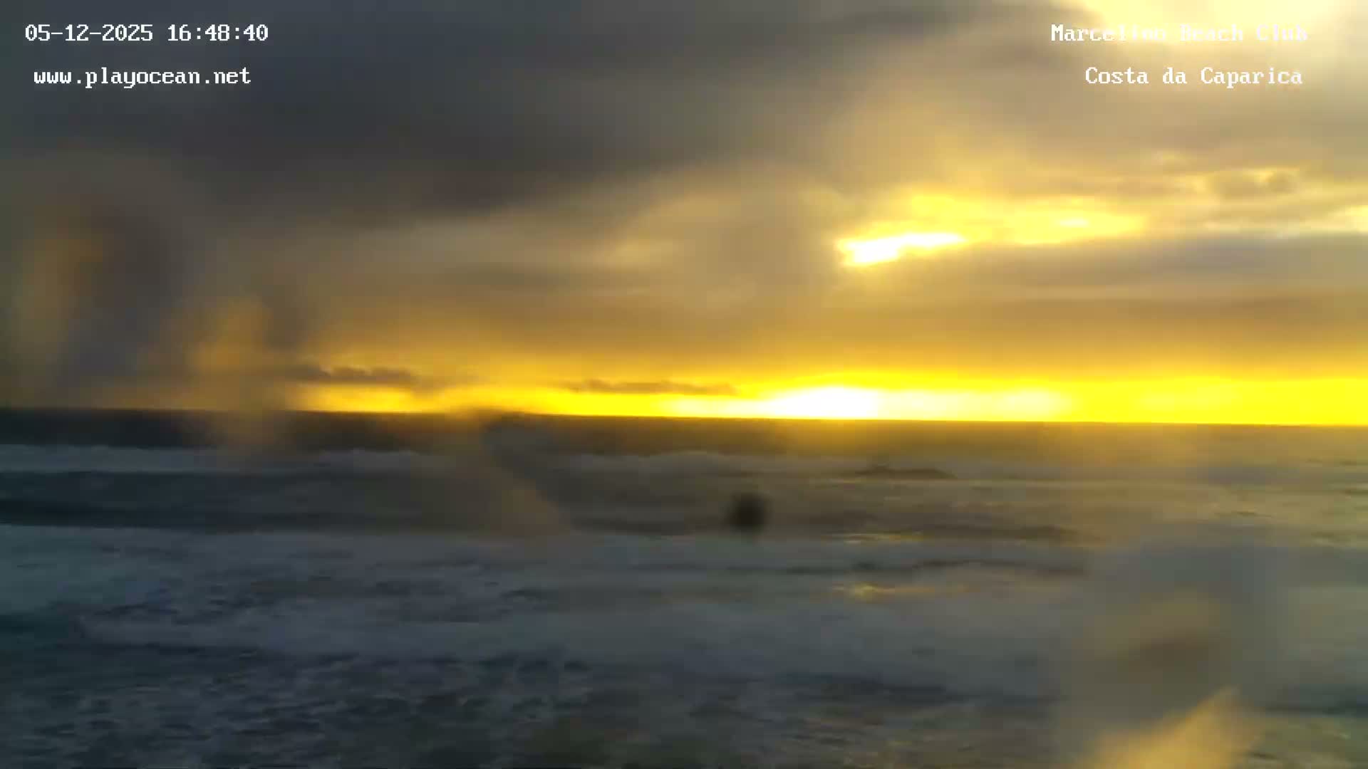 Praia de Santo Antonio Beach , Costa da Caparica Live Cam - Almada, Setubal, Lisbon,  Portugal