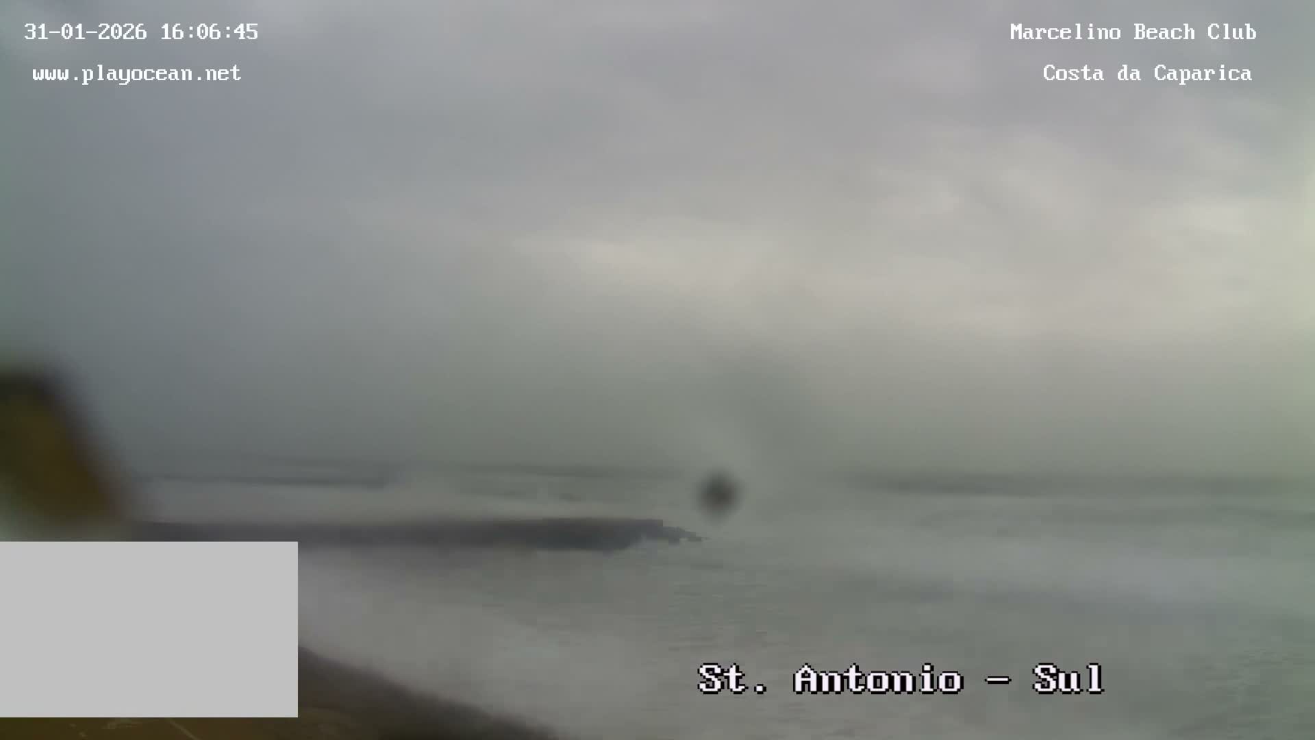 Praia de Santo Antonio Beach , Costa da Caparica Live Cam - Almada, Setubal, Lisbon,  Portugal
