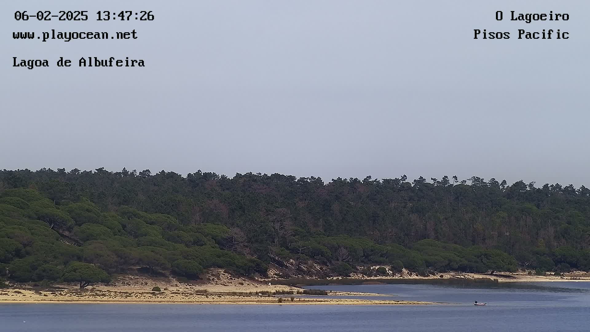 Lagoa de Albufeira Lake Wind Surf Live Cam - Sesimbra, Setubal, Portugal