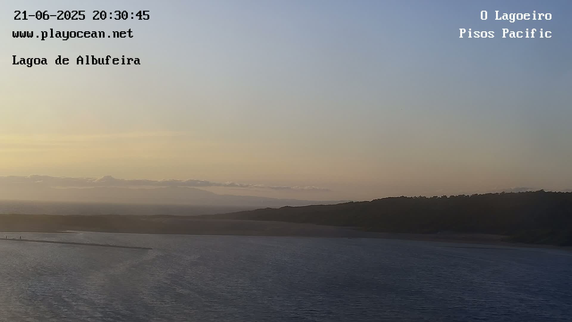 Lagoa de Albufeira Lake Wind Surf Live Cam - Sesimbra, Setubal, Lisbon, Portugal