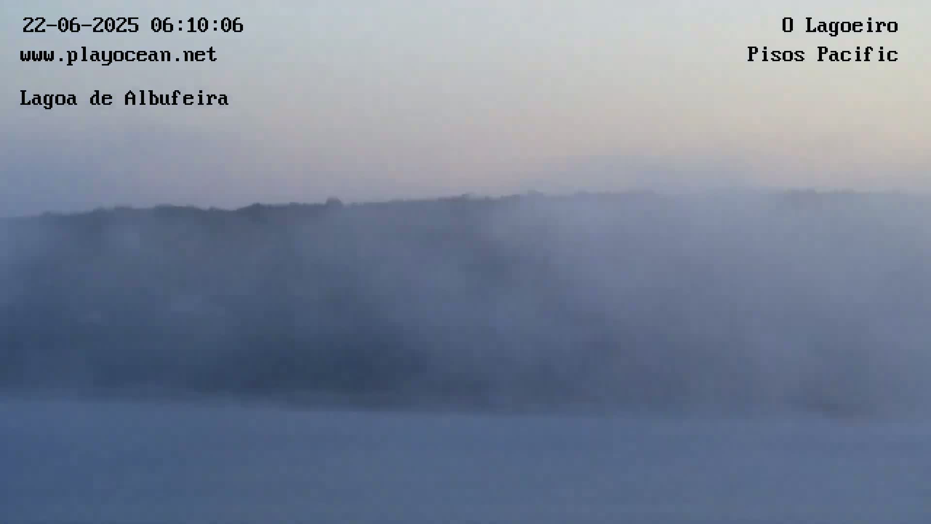 Lagoa de Albufeira Lake Wind Surf Live Cam - Sesimbra, Setubal, Lisbon, Portugal