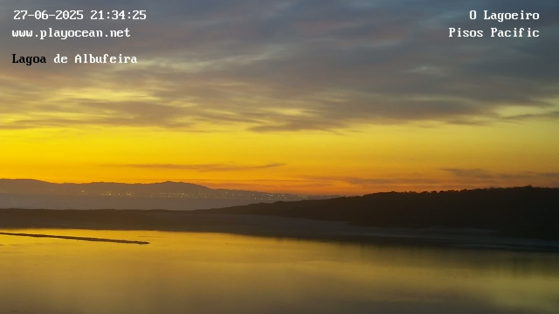 Lagoa de Albufeira Lake Wind Surf Live Cam - Sesimbra, Setubal, Lisbon, Portugal