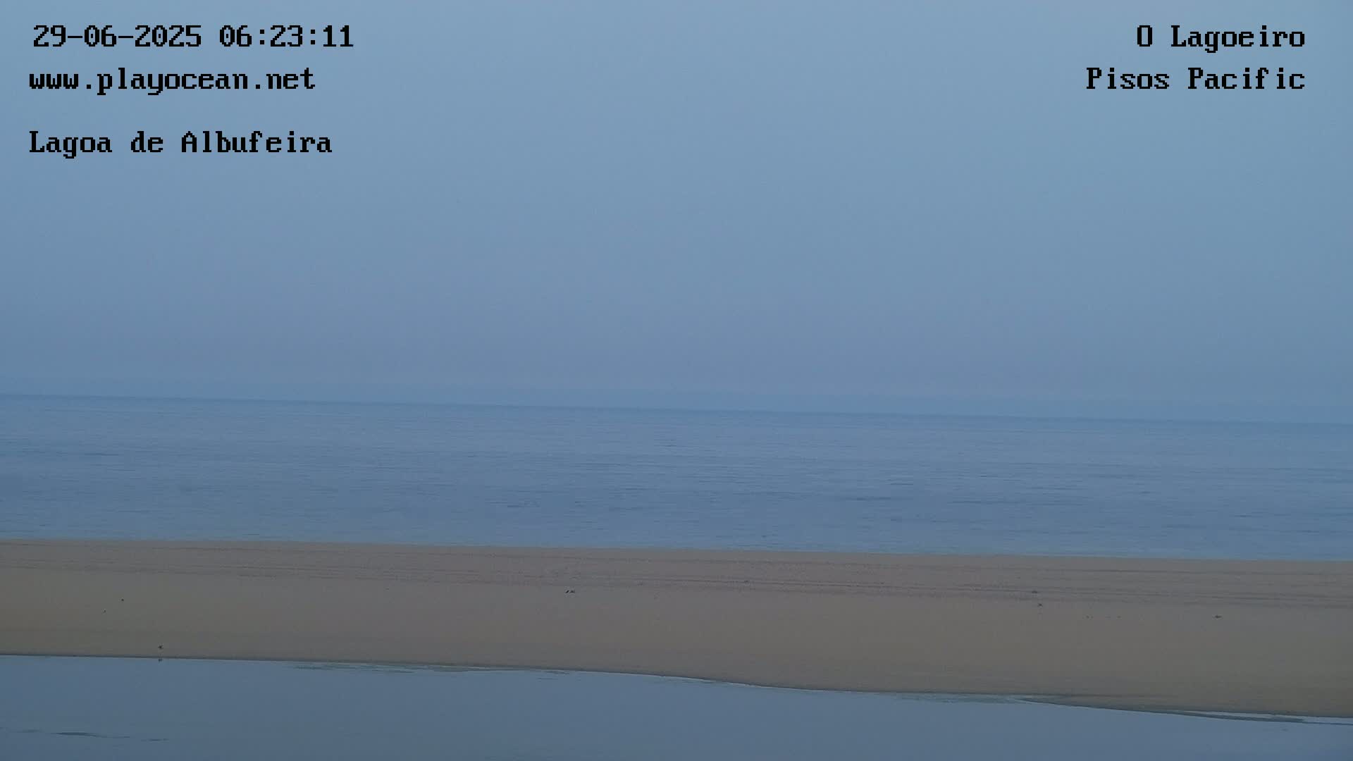 Lagoa de Albufeira Lake Wind Surf Live Cam - Sesimbra, Setubal, Lisbon, Portugal