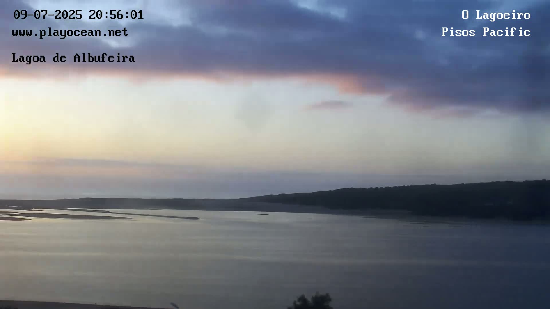 Lagoa de Albufeira Lake Wind Surf Live Cam - Sesimbra, Setubal, Lisbon, Portugal