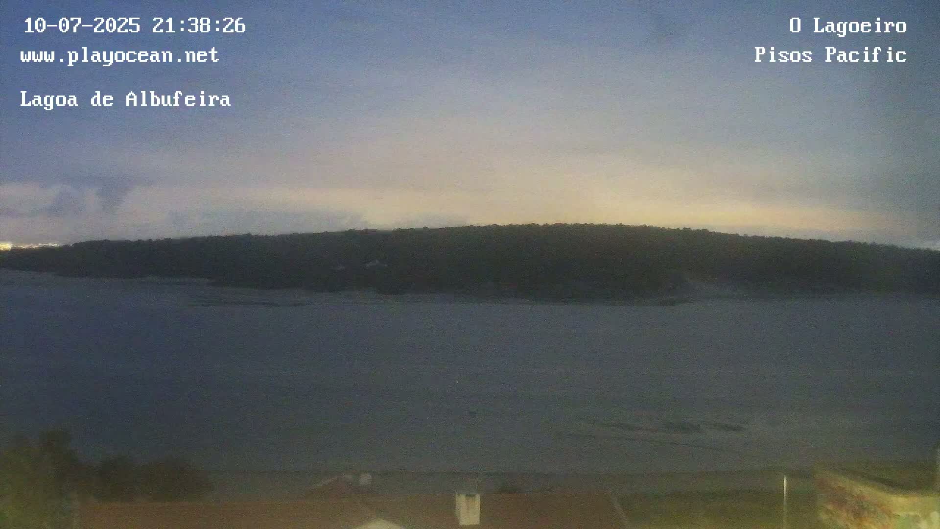 Lagoa de Albufeira Lake Wind Surf Live Cam - Sesimbra, Setubal, Lisbon, Portugal