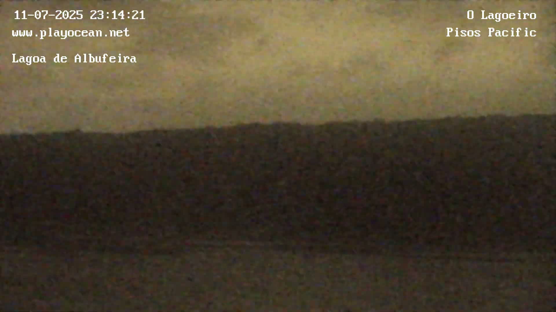 Lagoa de Albufeira Lake Wind Surf Live Cam - Sesimbra, Setubal, Lisbon, Portugal