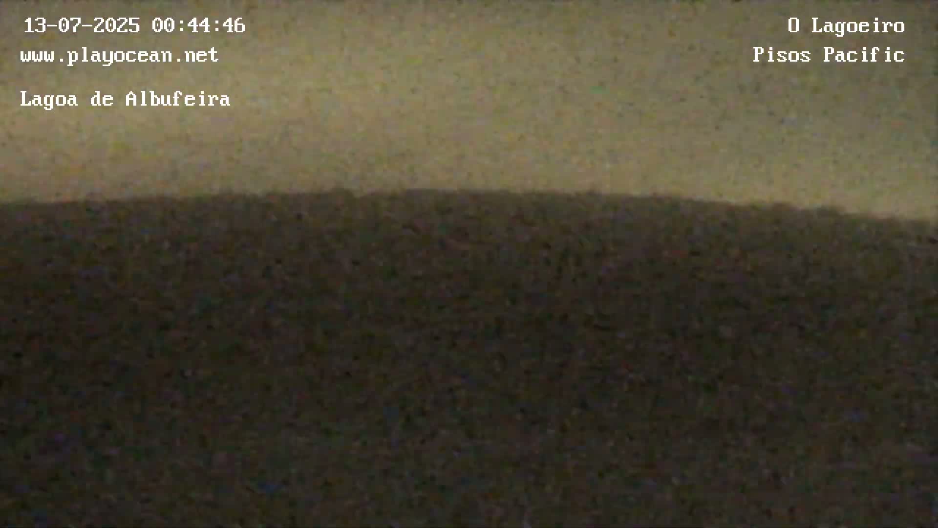 Lagoa de Albufeira Lake Wind Surf Live Cam - Sesimbra, Setubal, Lisbon, Portugal