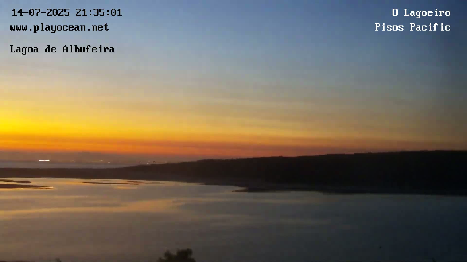 Lagoa de Albufeira Lake Wind Surf Live Cam - Sesimbra, Setubal, Lisbon, Portugal