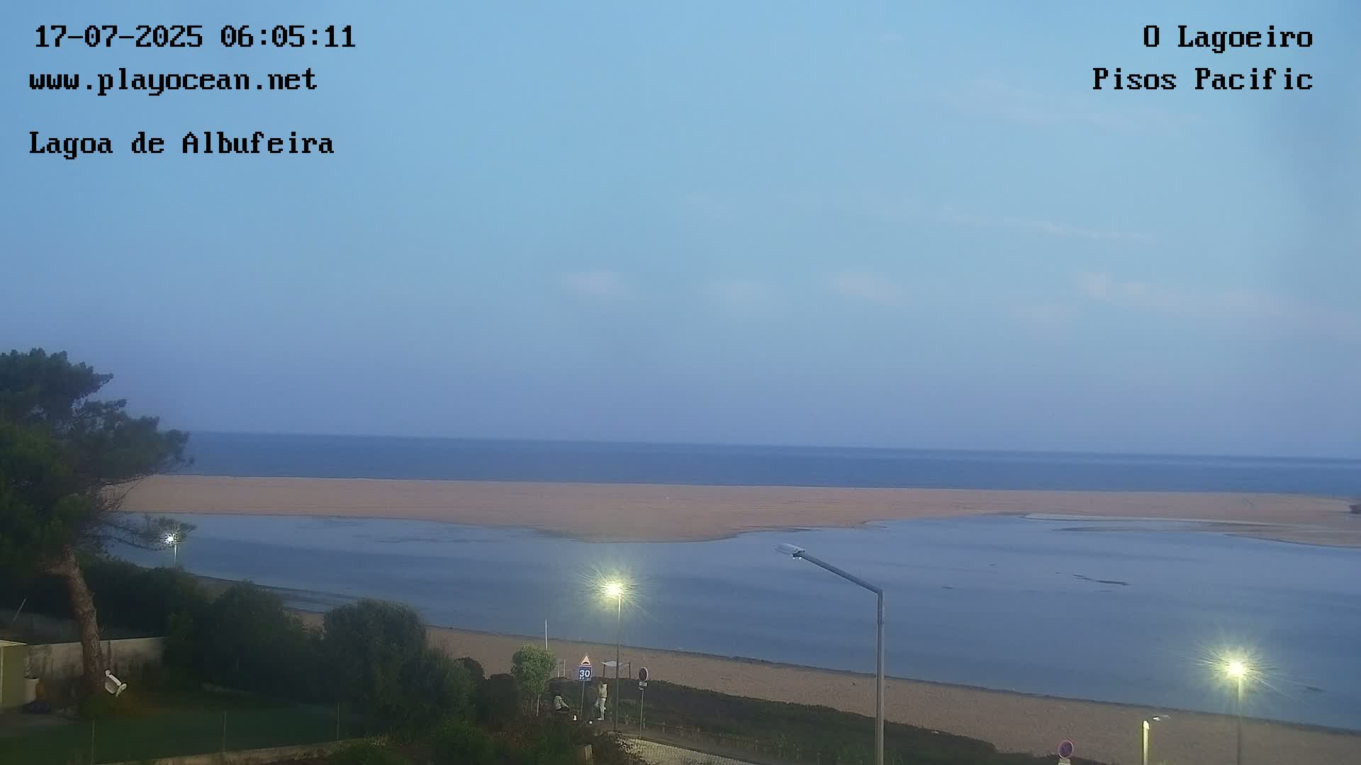Lagoa de Albufeira Lake Wind Surf Live Cam - Sesimbra, Setubal, Lisbon, Portugal