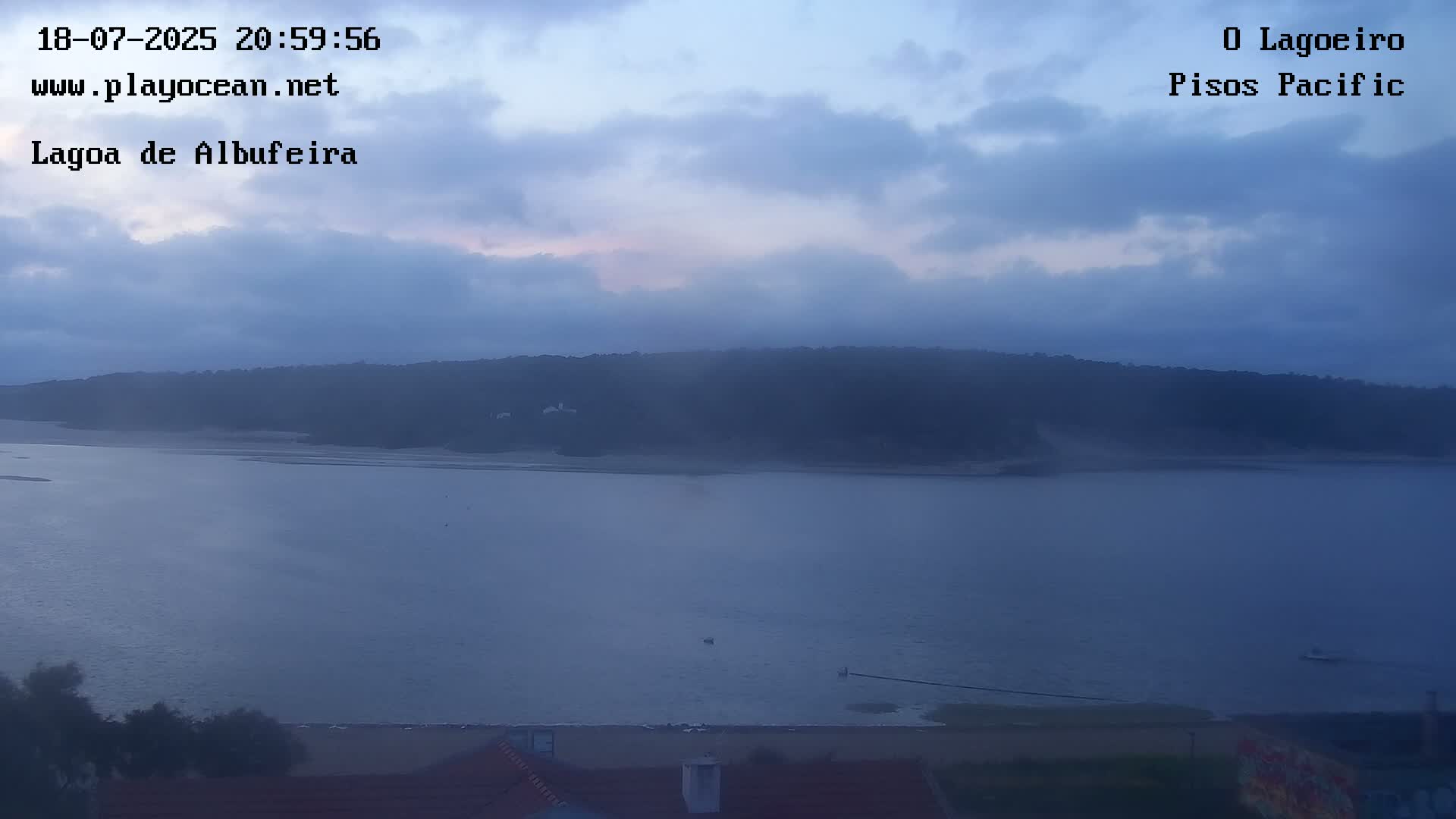 Lagoa de Albufeira Lake Wind Surf Live Cam - Sesimbra, Setubal, Lisbon, Portugal