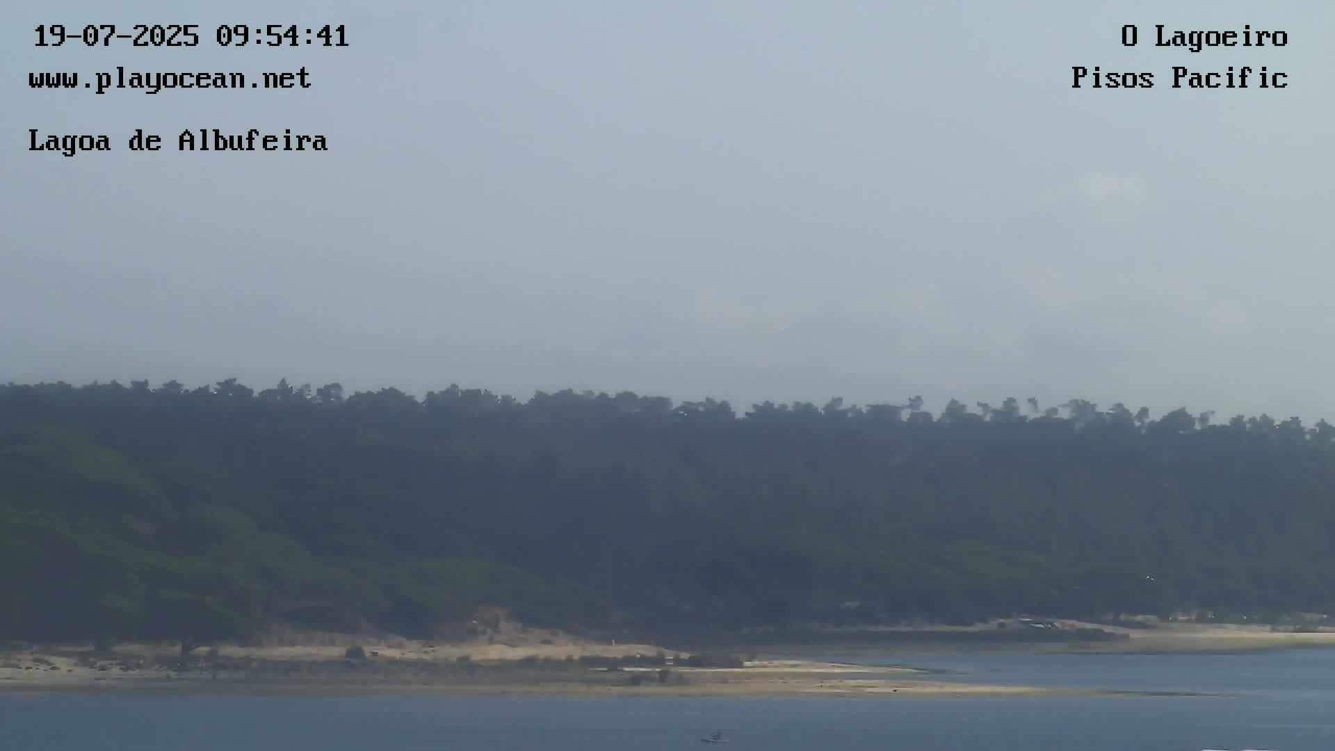 Lagoa de Albufeira Lake Wind Surf Live Cam - Sesimbra, Setubal, Lisbon, Portugal